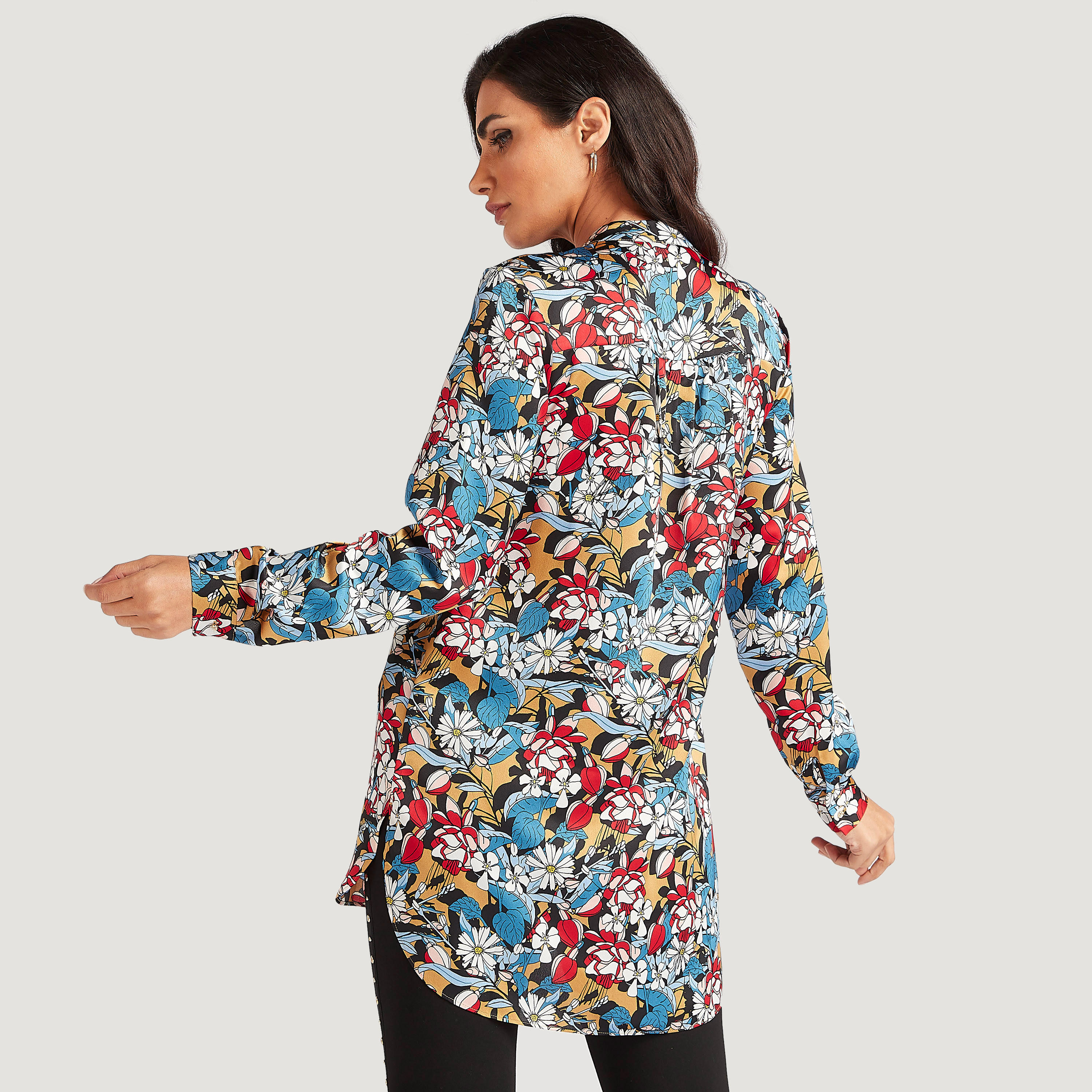 بلوزة طويلة بياقة بأكمام طويلة وطبعات أزهار من آيكونيك-women-clothing-shirtsandblouses-blouses-image-4