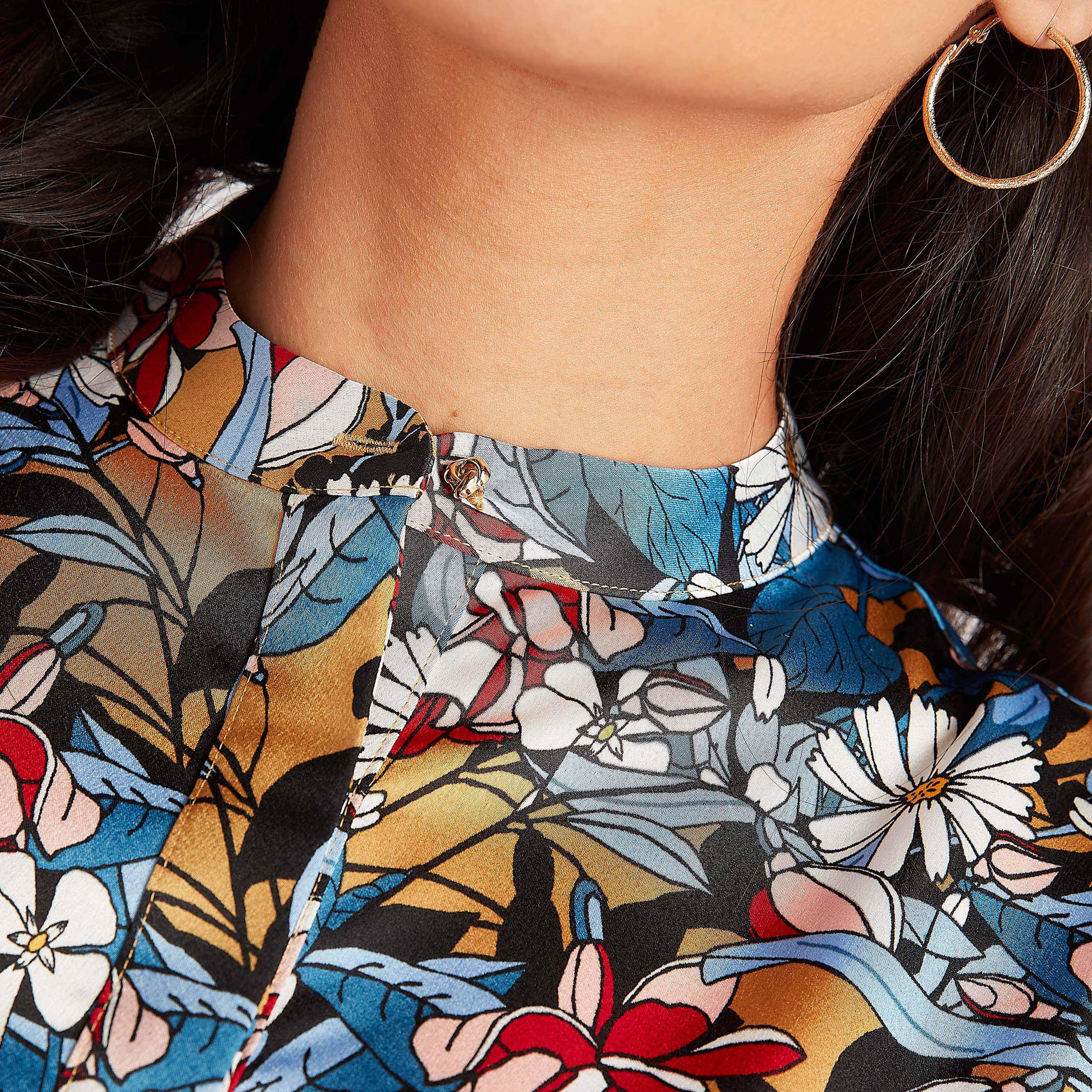 بلوزة طويلة بياقة بأكمام طويلة وطبعات أزهار من آيكونيك-women-clothing-shirtsandblouses-blouses-image-5