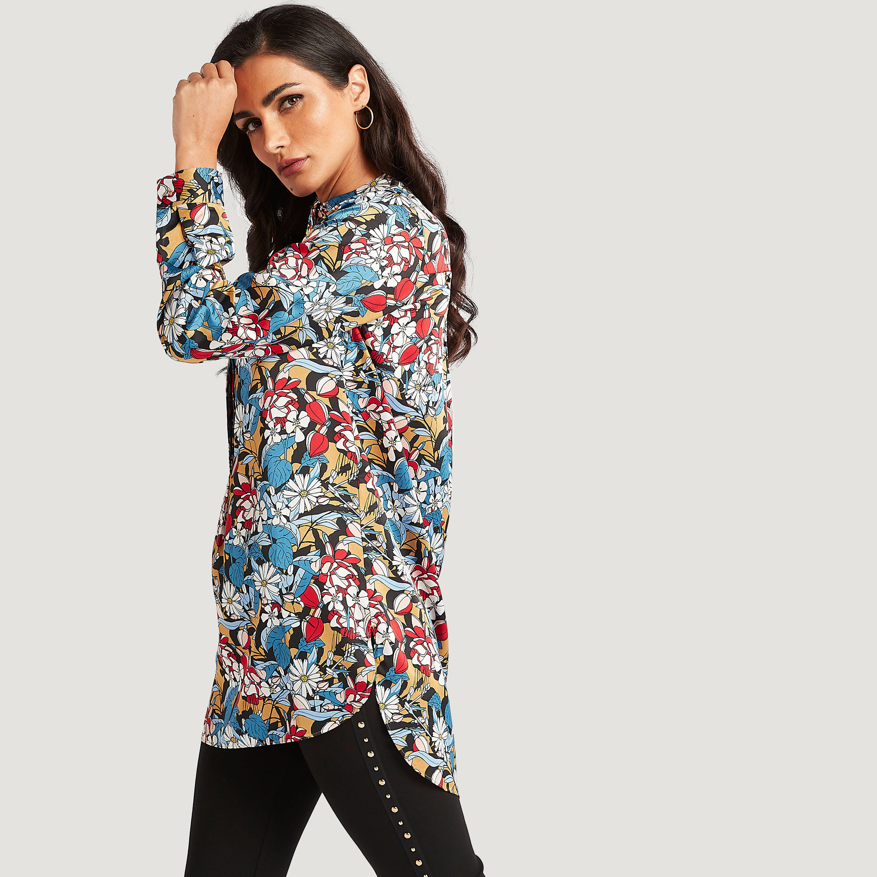 بلوزة طويلة بياقة بأكمام طويلة وطبعات أزهار من آيكونيك-women-clothing-shirtsandblouses-blouses-image-6
