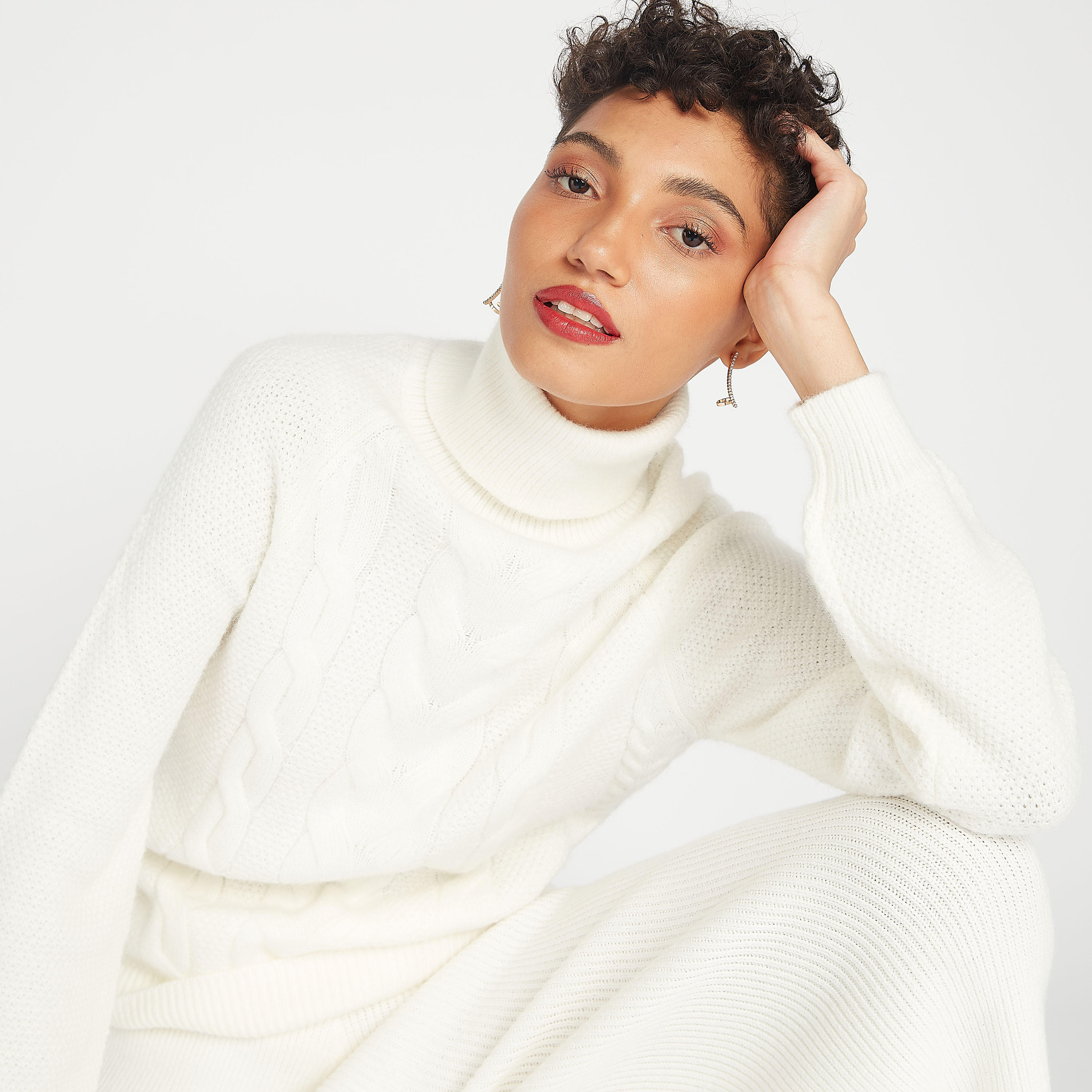 كنزة مستدامة بياقة عالية وغرز متداخلة وأكمام طويلة من آيكونيك-women-clothing-cardigansandjumpers-jumpers-image-9