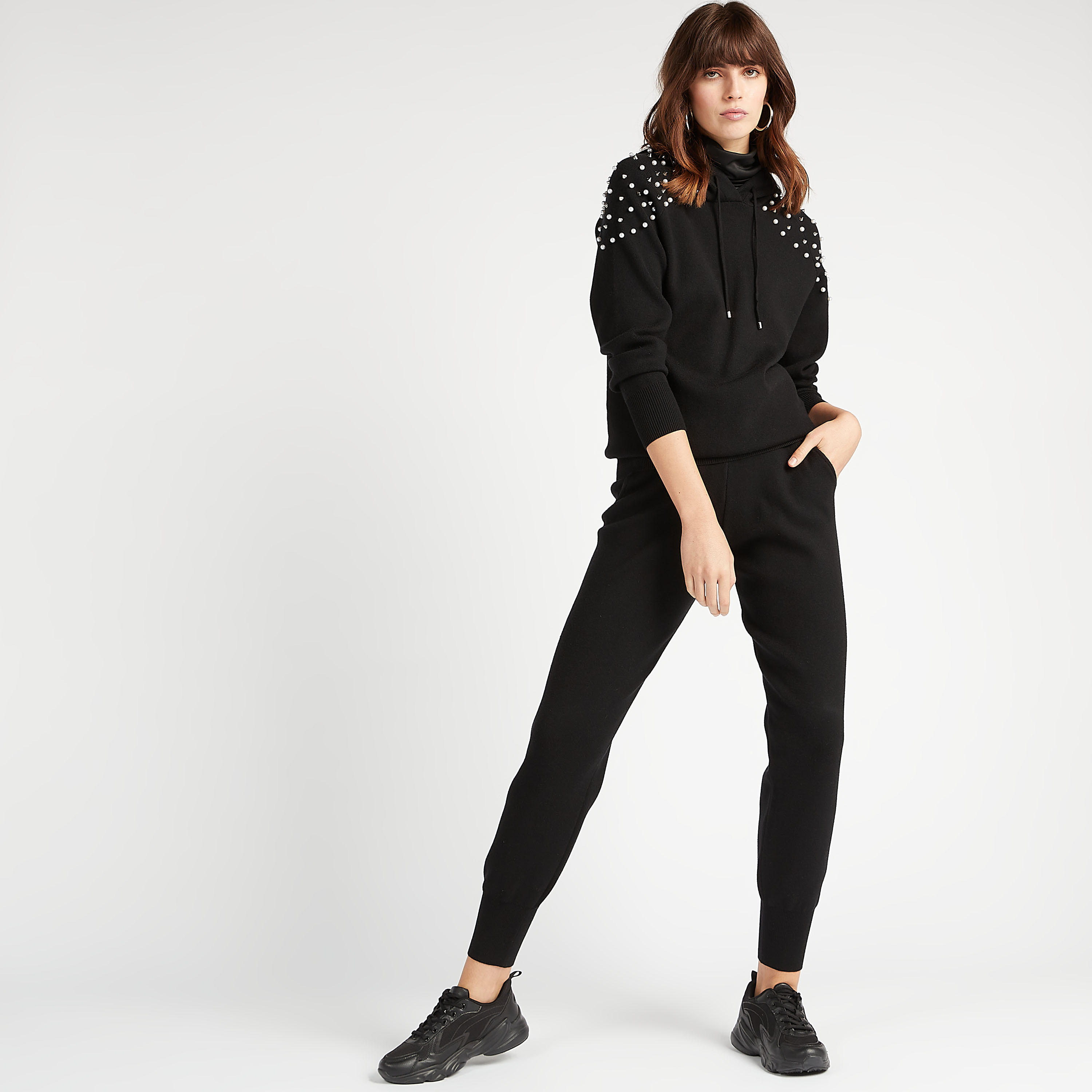 هودي مستدام مزيّن باللّؤلؤ مع أكمام طويلة من آيكونيك-women-winterwear-hoodiesandsweatshirts-hoodies-image-5