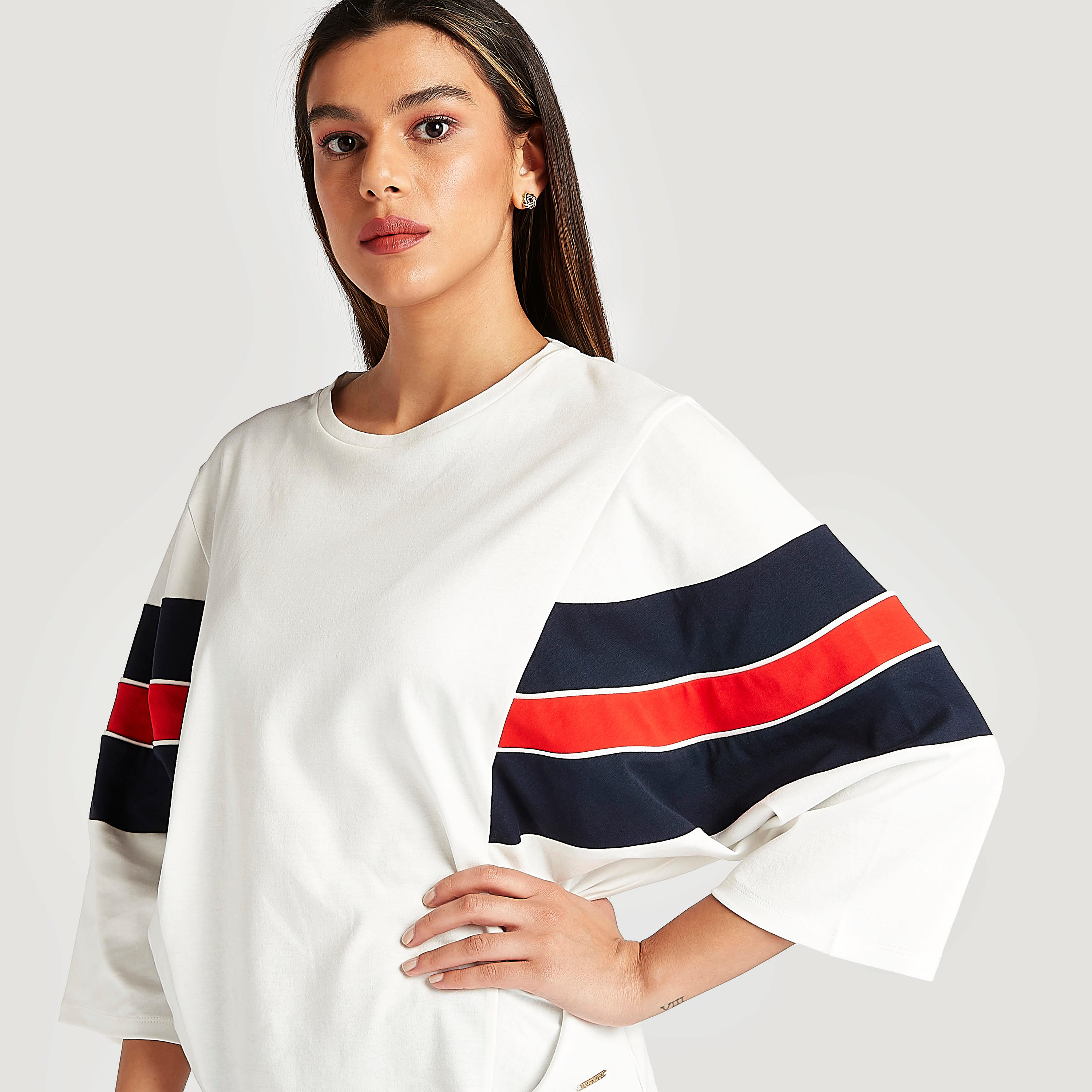 بلوزة متعددة التصاميم بأكمام 3/4 من آيكونيك-women-clothing-shirtsandblouses-blouses-image-3