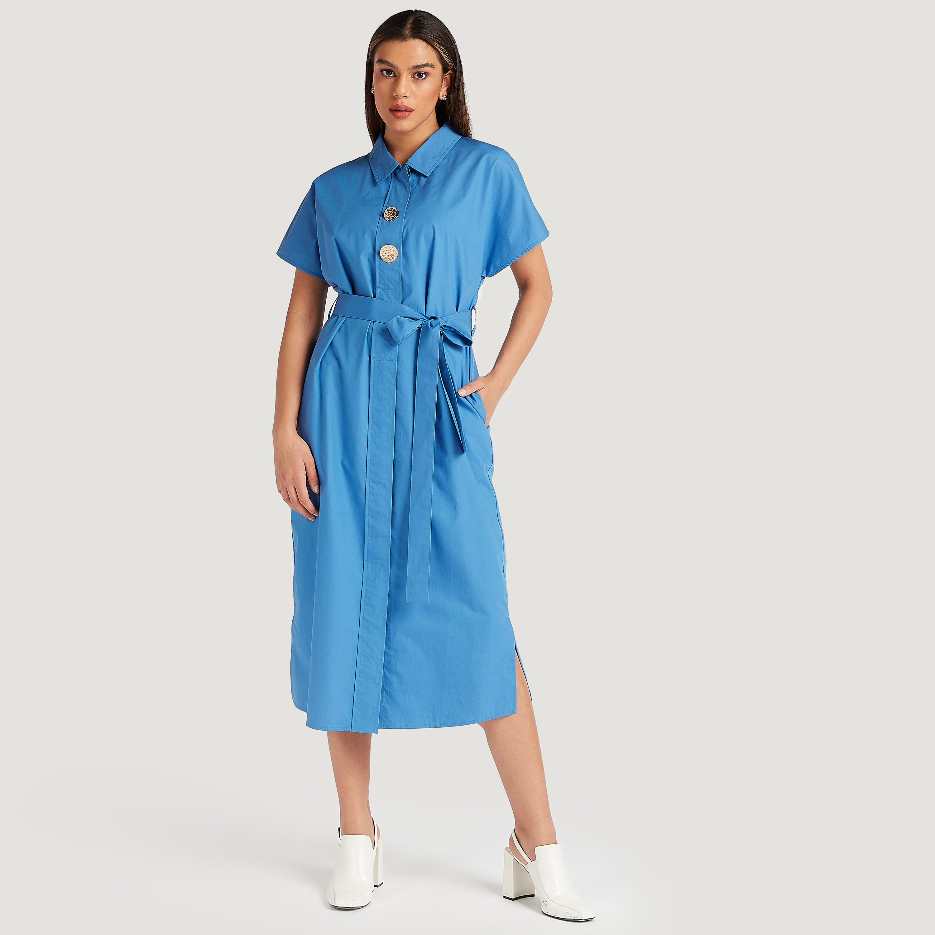 فستان قميص متوسط الطول بأكمام قصيرة وحزام من آيكونك-women-clothing-dresses-image-2