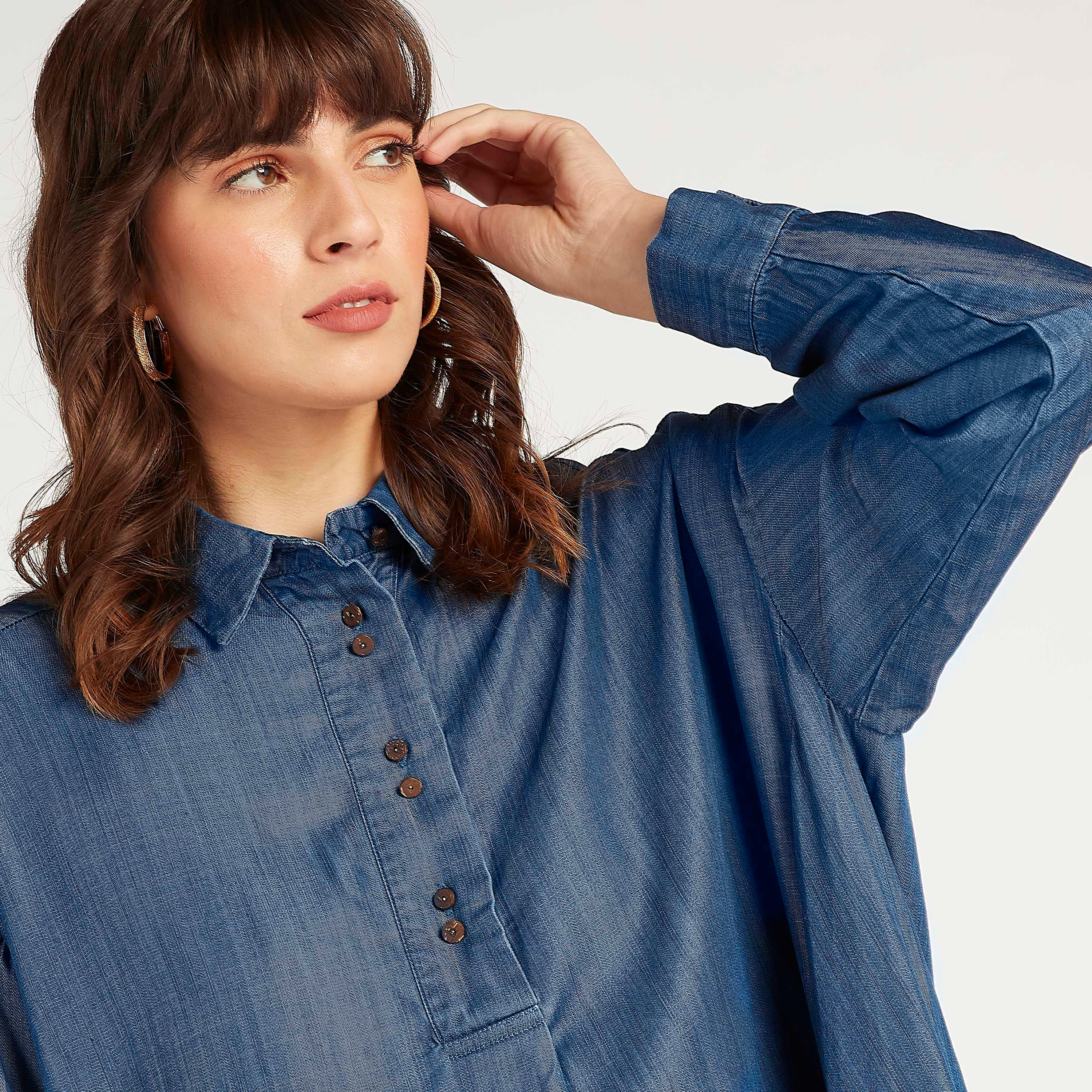 تونيك واسع بياقة عادية وأكمام كاب من آيكونيك-women-clothing-shirtsandblouses-blouses-image-1