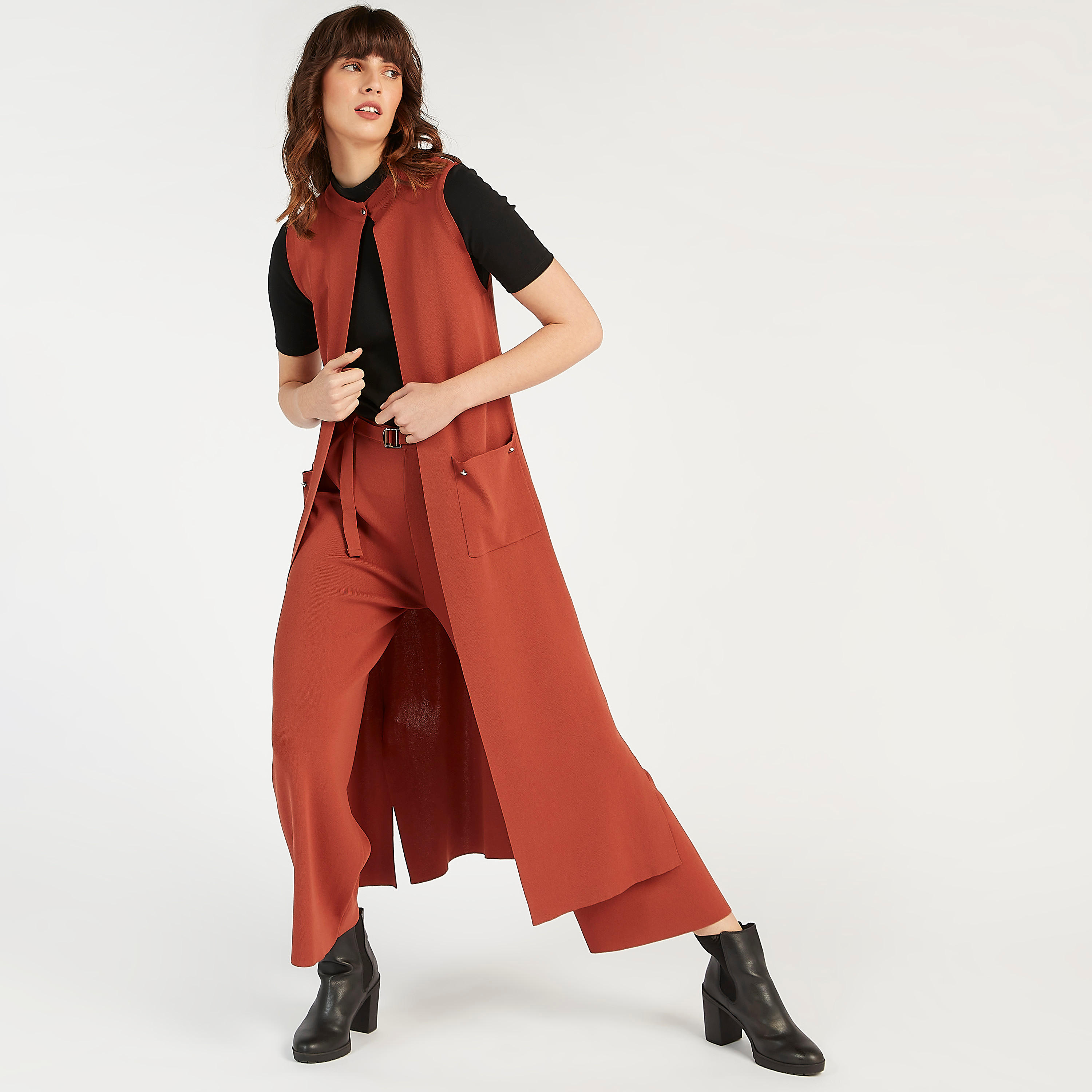 بنطلون بالازو سادة بخصر فليكسي وزينة حزام من آيكونيك-women-clothing-bottoms-trousers-image-3