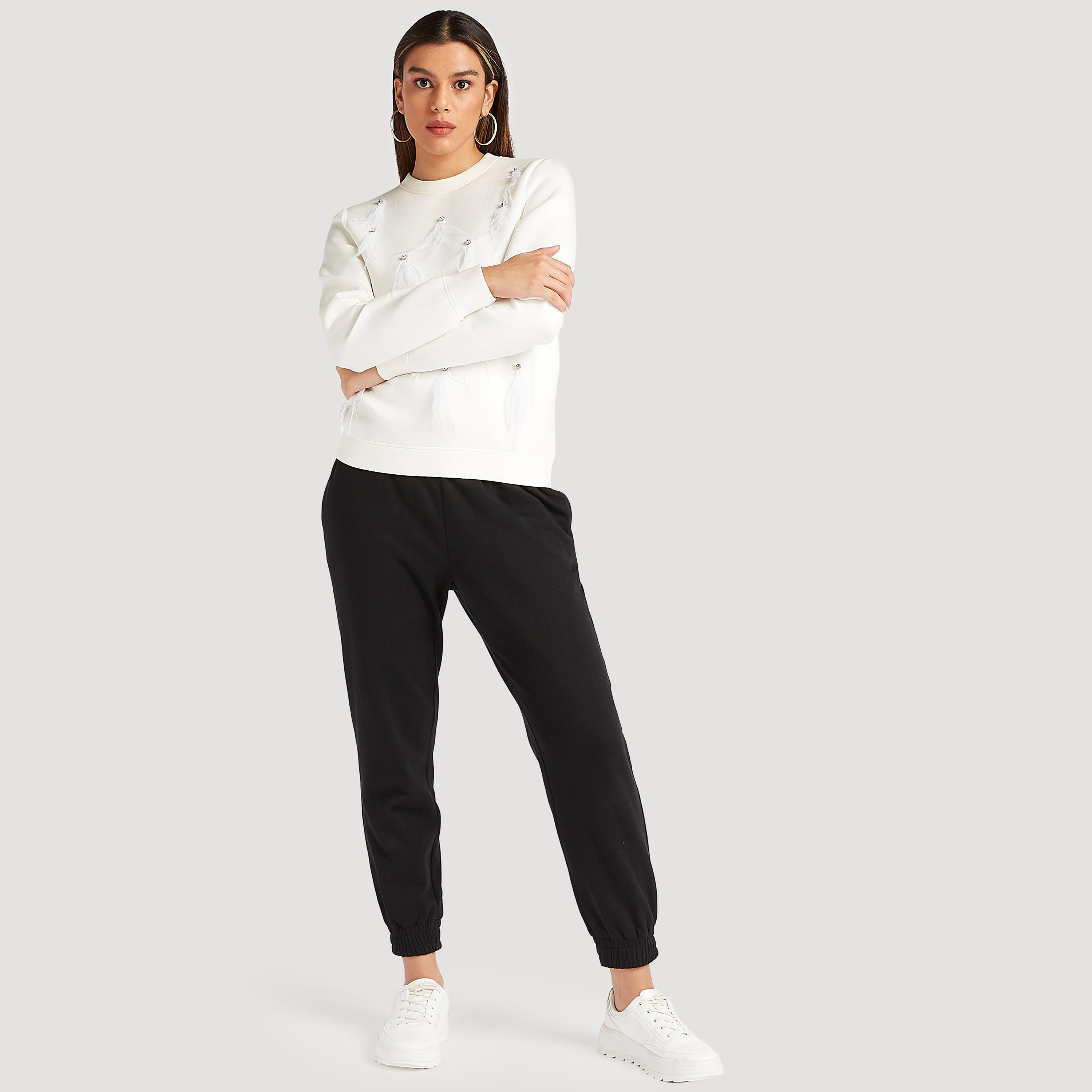 سويت شيرت مزيّن بأكمام طويلة وياقة ضيّقة من آيكونيك-women-winterwear-hoodiesandsweatshirts-sweatshirts-image-2