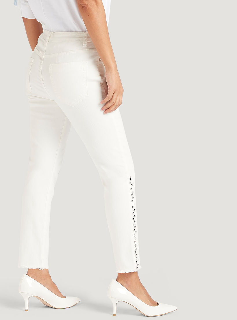 بنطلون جينز بقصة سكيني وخصر متوسط الارتفاع وتفاصيل مزينة من آيكونيك-women-clothing-bottoms-jeans-image-4