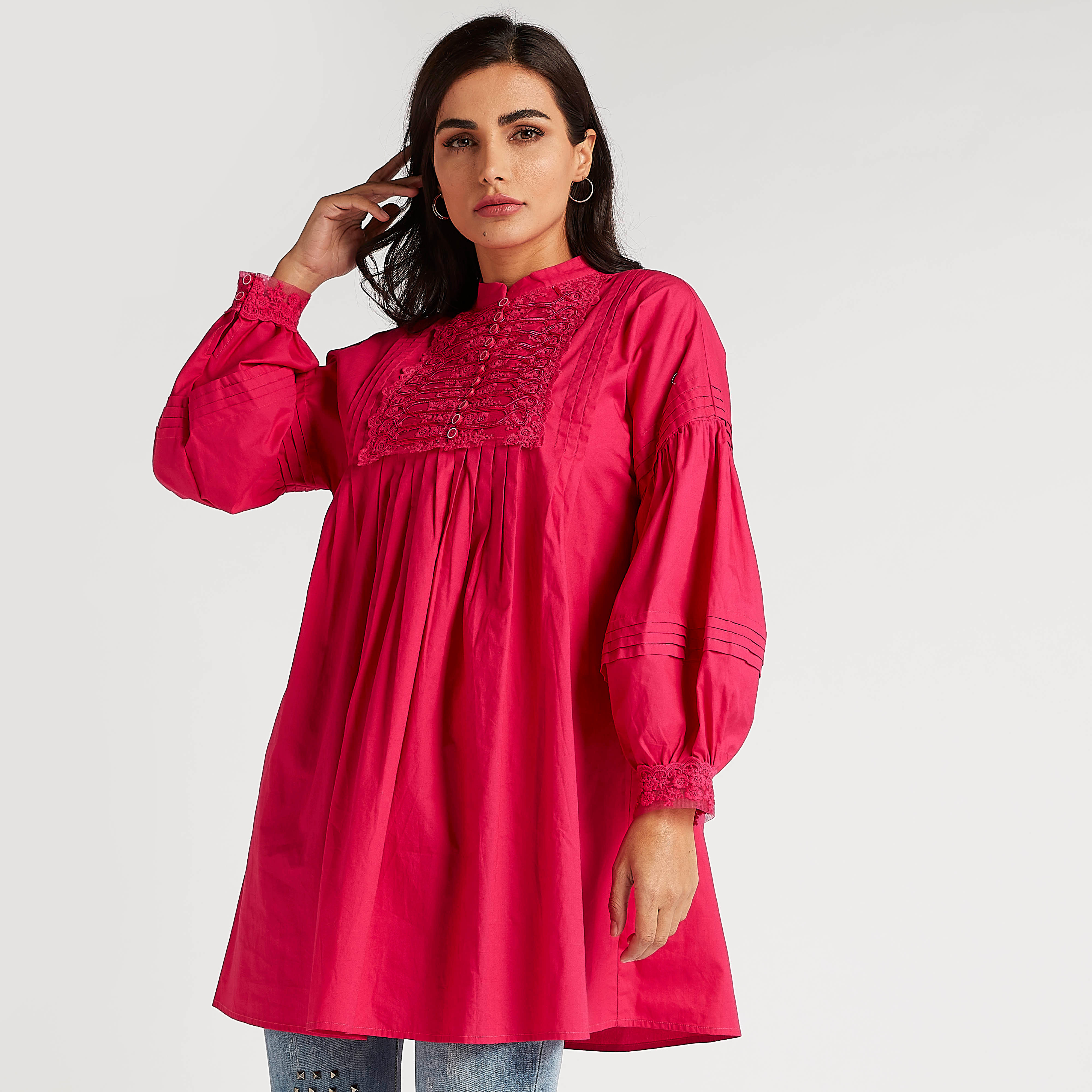 تونيك مطرز بياقة ماندارين وأكمام بيشوب من آيكونك-women-clothing-shirtsandblouses-blouses-image-1