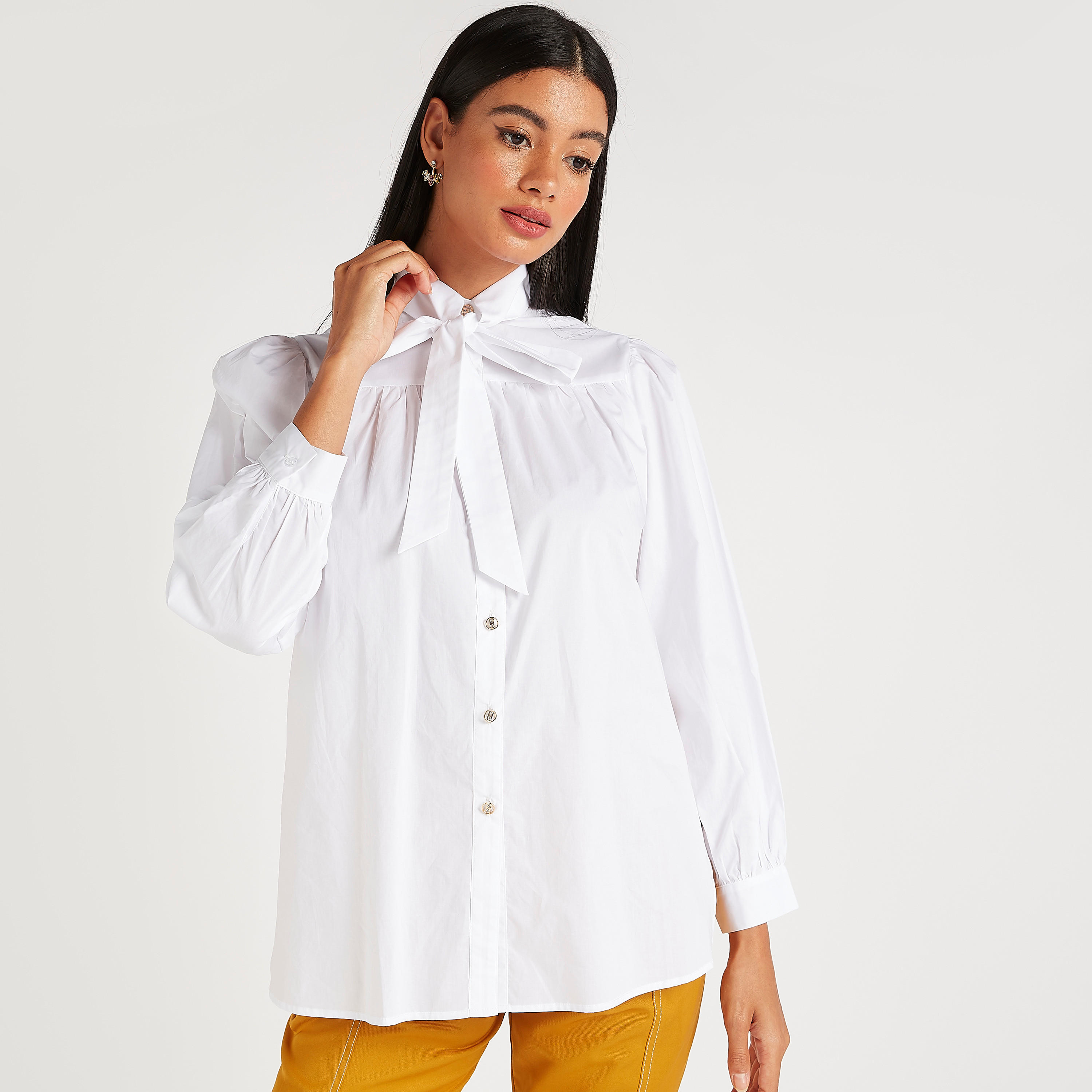 قميص سادة بياقة عادية وأكمام طويلة وياقة برباط-women-clothing-shirtsandblouses-shirts-image-6