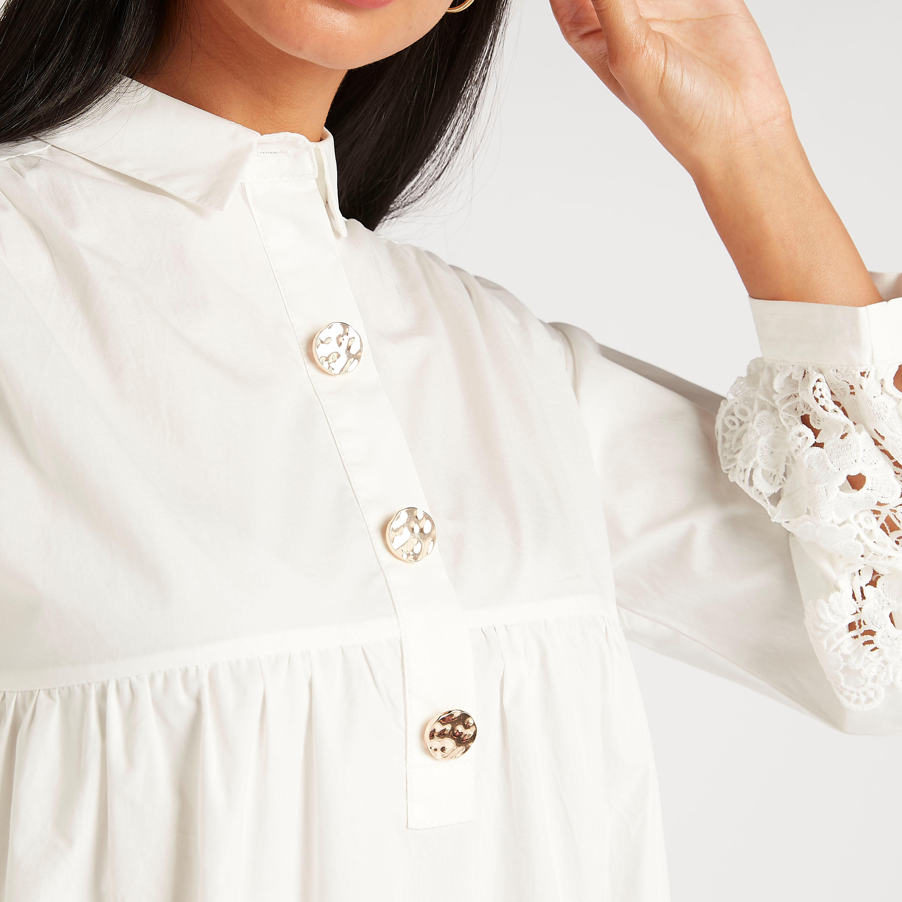 فستان قميص قصير مزين بالدانتيل بأكمام طويلة من آيكونك-women-clothing-dresses-image-3