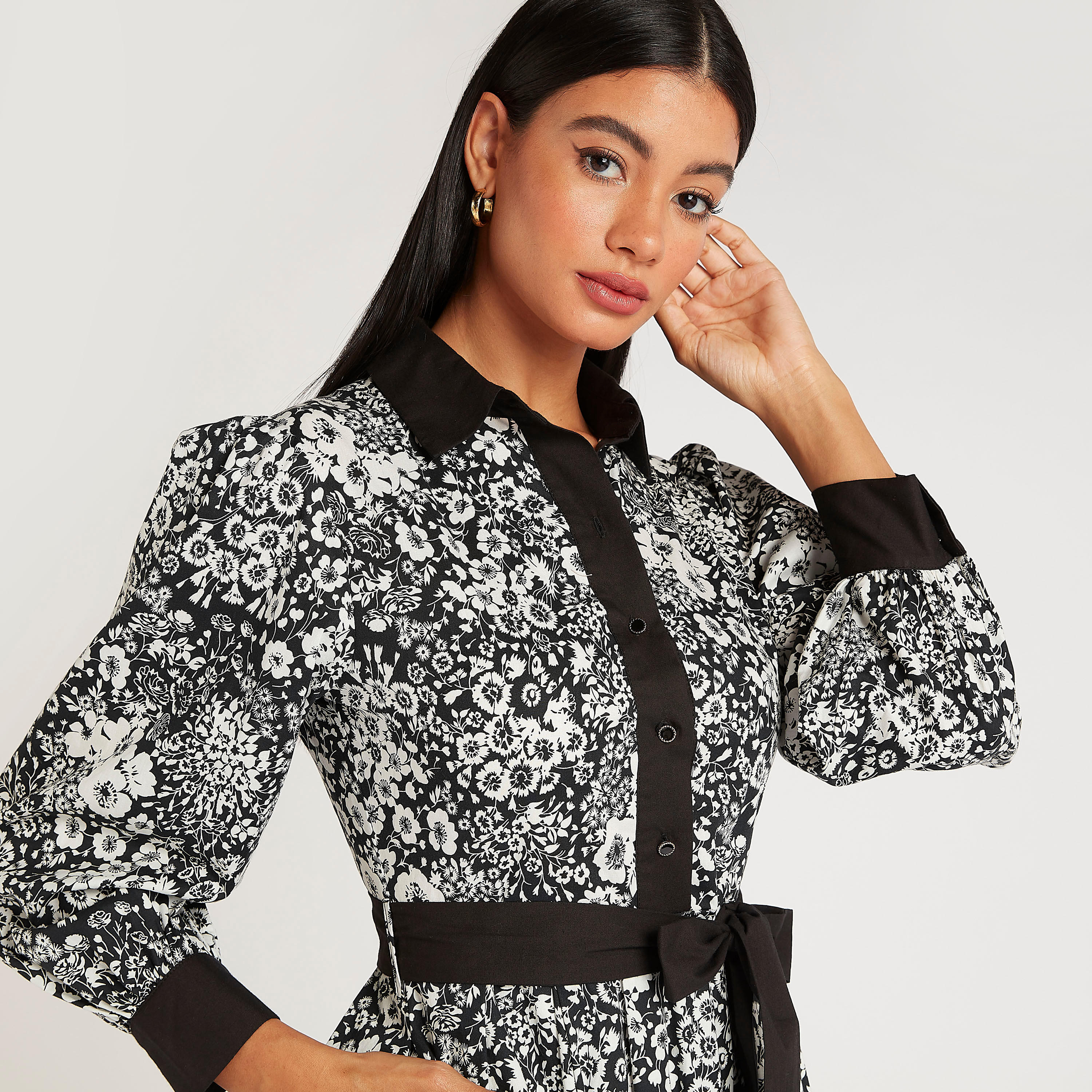 فستان إيه لاين بطبعات أزهار وياقة عادية وأكمام طويلة ورباط من آيكونيك-women-clothing-dresses-image-7