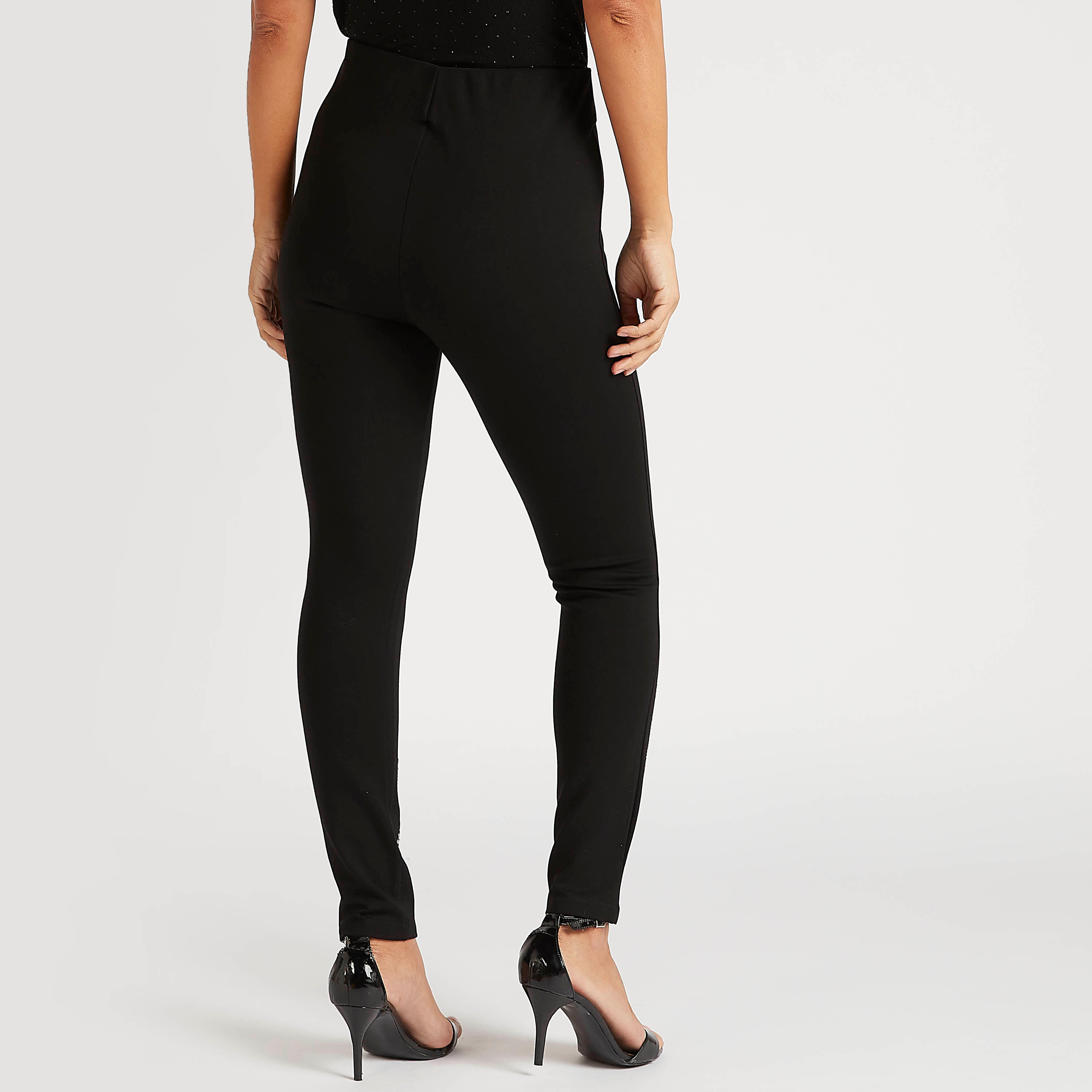 بنطلون ليقنز سادة بخصر مطاطي وتفاصيل مزينة من أيكونيك-women-clothing-bottoms-leggings-image-4