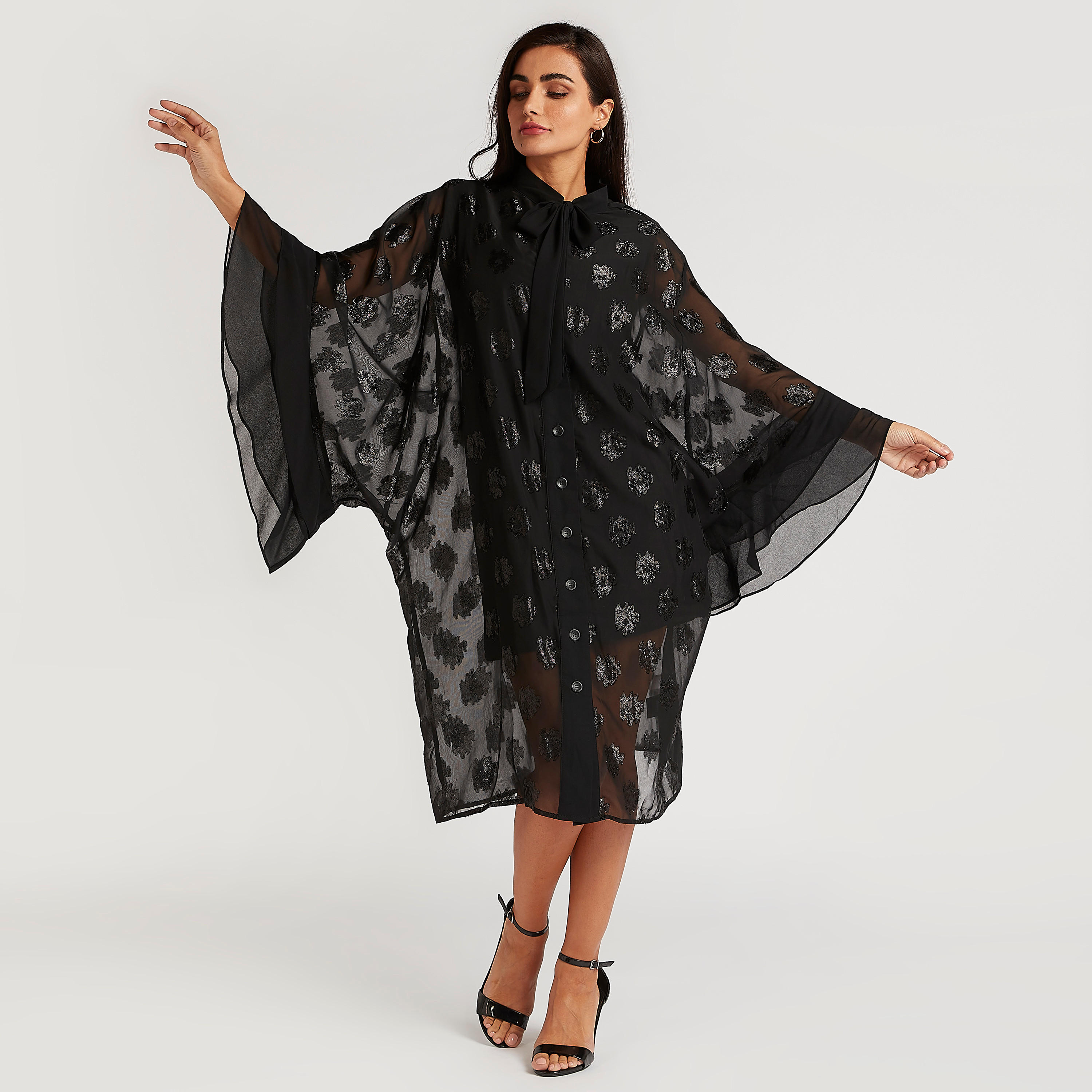 كيمونو مزيّن بأكمام طويلة واسعة وأربطة عنق من آيكونيك-women-clothing-shirtsandblouses-blouses-image-2
