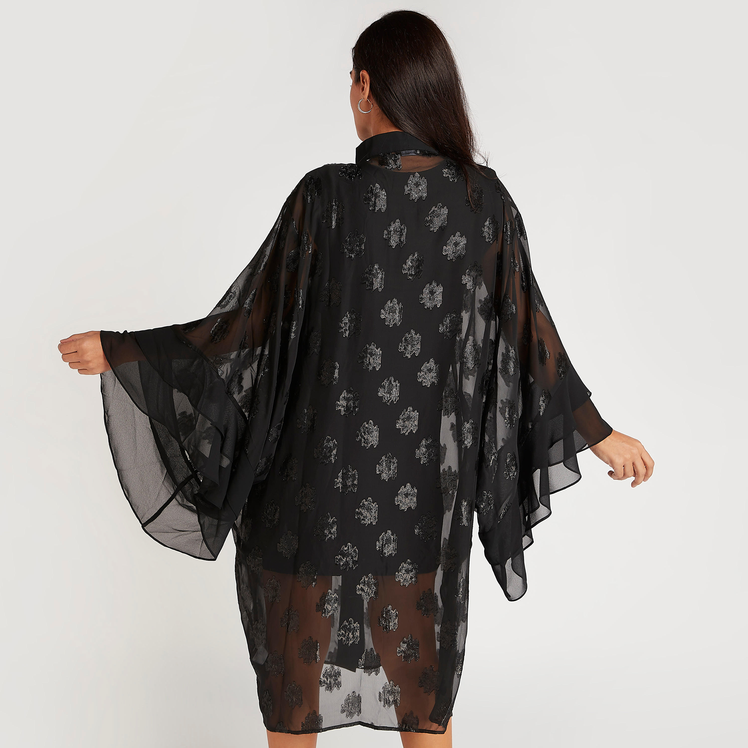كيمونو مزيّن بأكمام طويلة واسعة وأربطة عنق من آيكونيك-women-clothing-shirtsandblouses-blouses-image-4