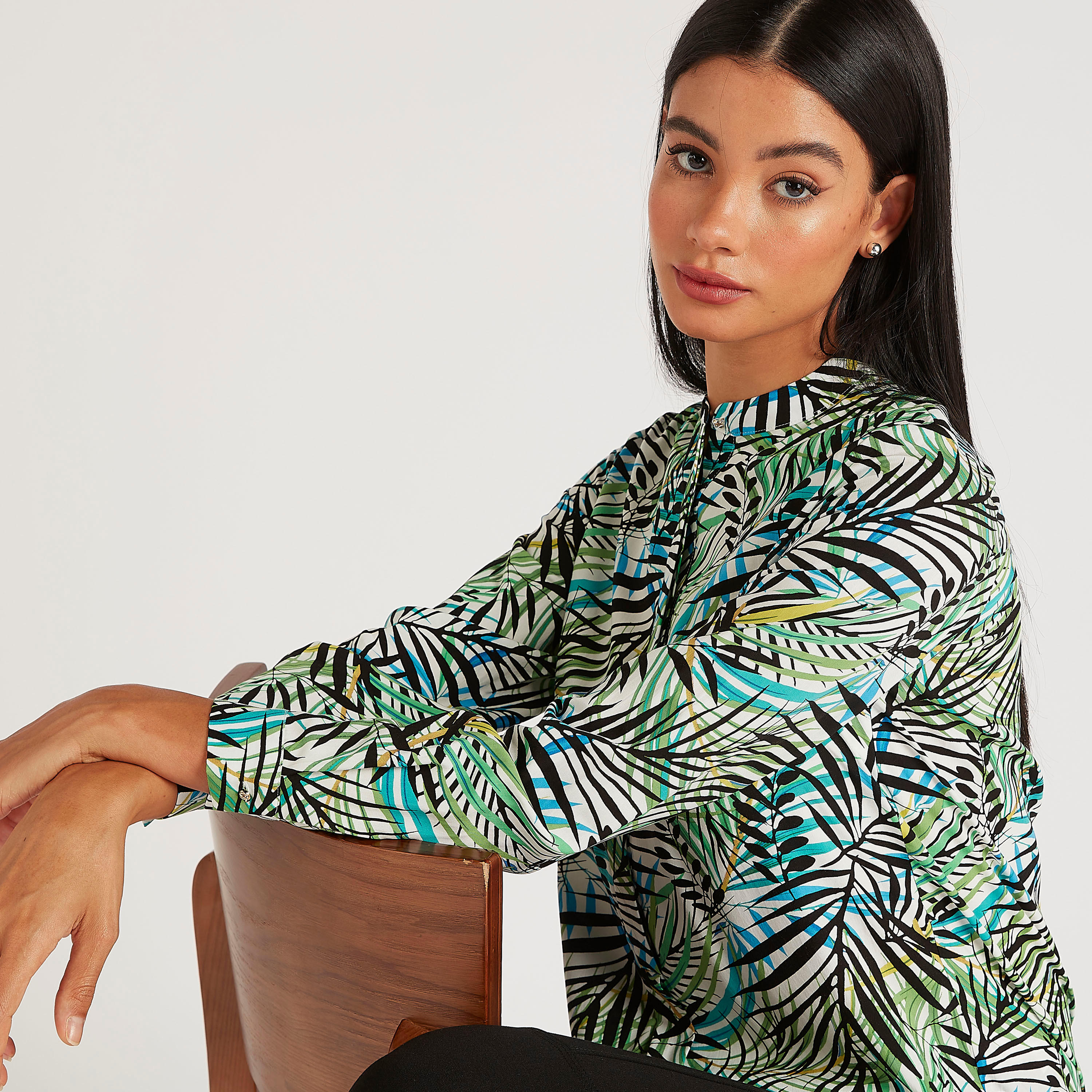 قميص بولو بطبعات وأكمام طويلة من آيكونيك-women-clothing-shirtsandblouses-shirts-image-6