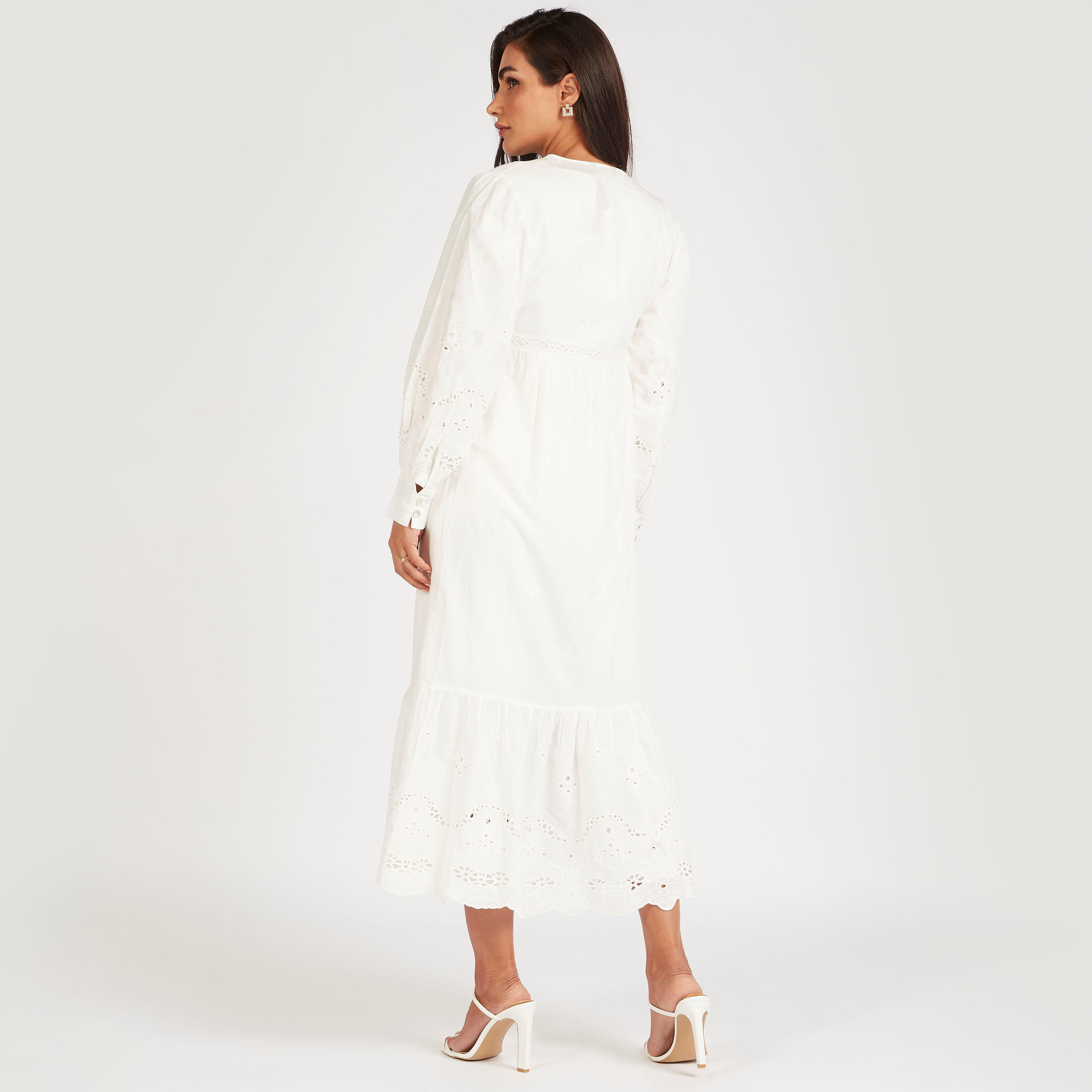 كيمونو طويل مطرّز بتفاصيل دانتيل من آيكونيك-women-clothing-shirtsandblouses-blouses-image-4