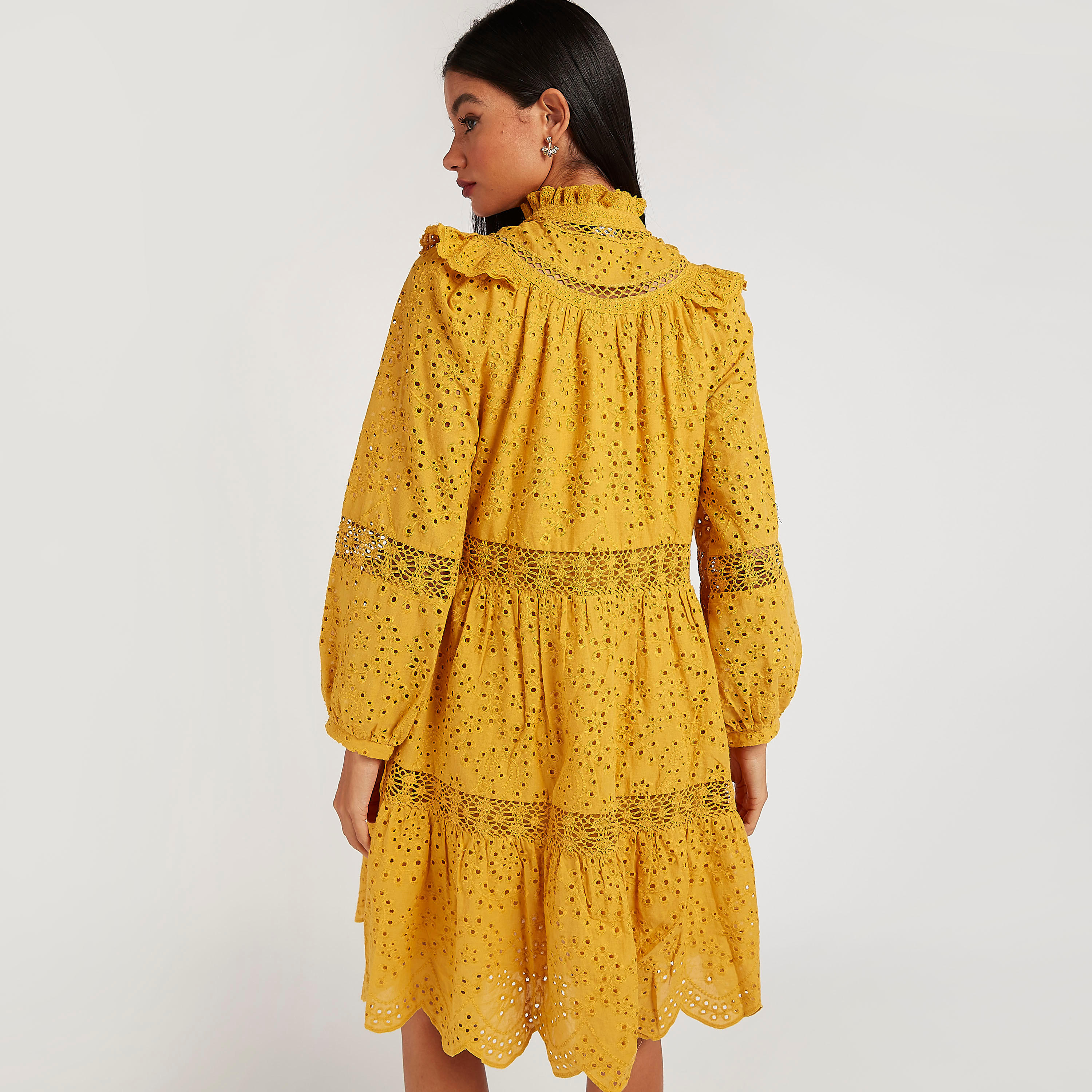 فستان إيه لاين ميدي متعدّد الطبقات بارز الملمس بياقة V وأكمام طويلة من آيكونيك-women-clothing-dresses-image-5