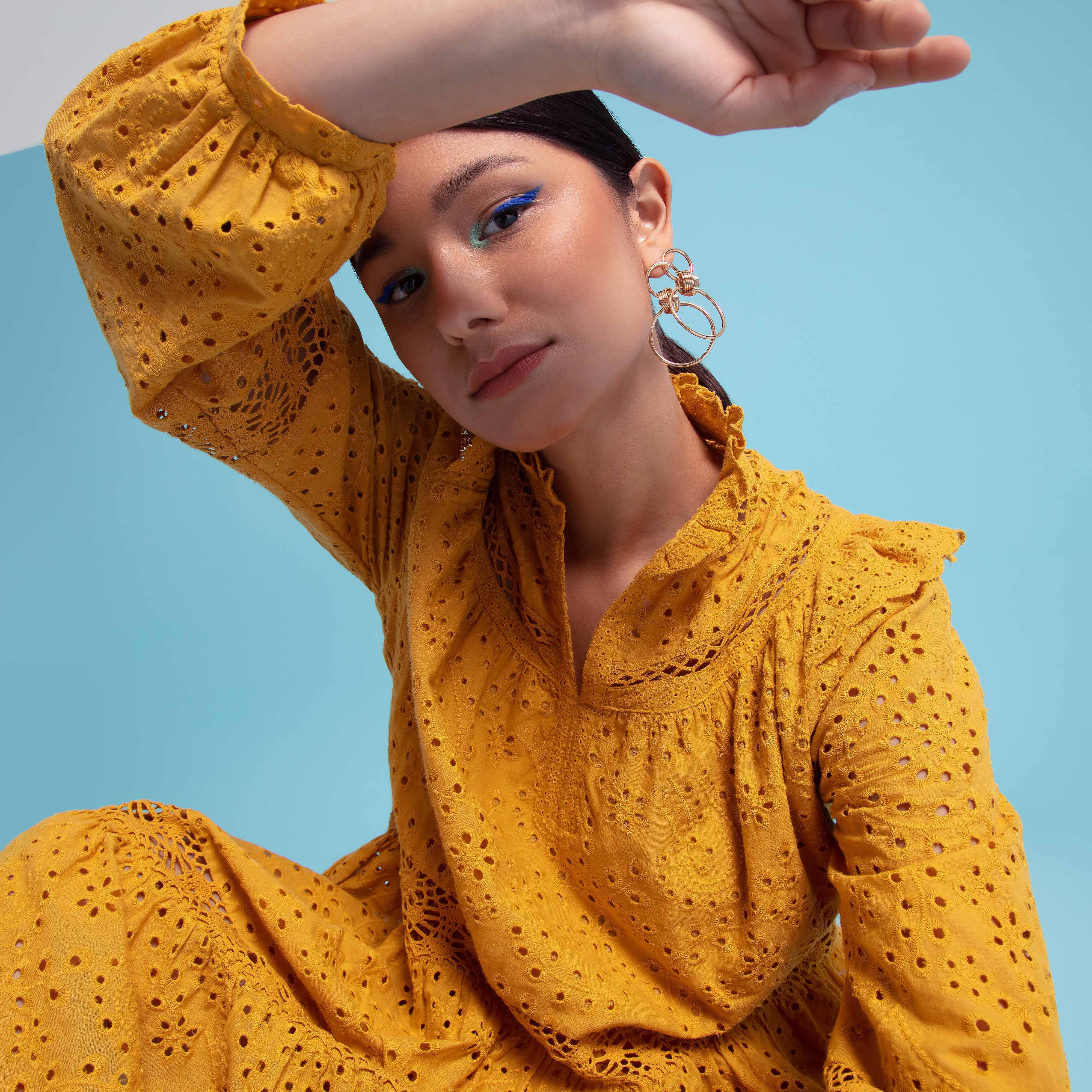 فستان إيه لاين ميدي متعدّد الطبقات بارز الملمس بياقة V وأكمام طويلة من آيكونيك-women-clothing-dresses-image-1