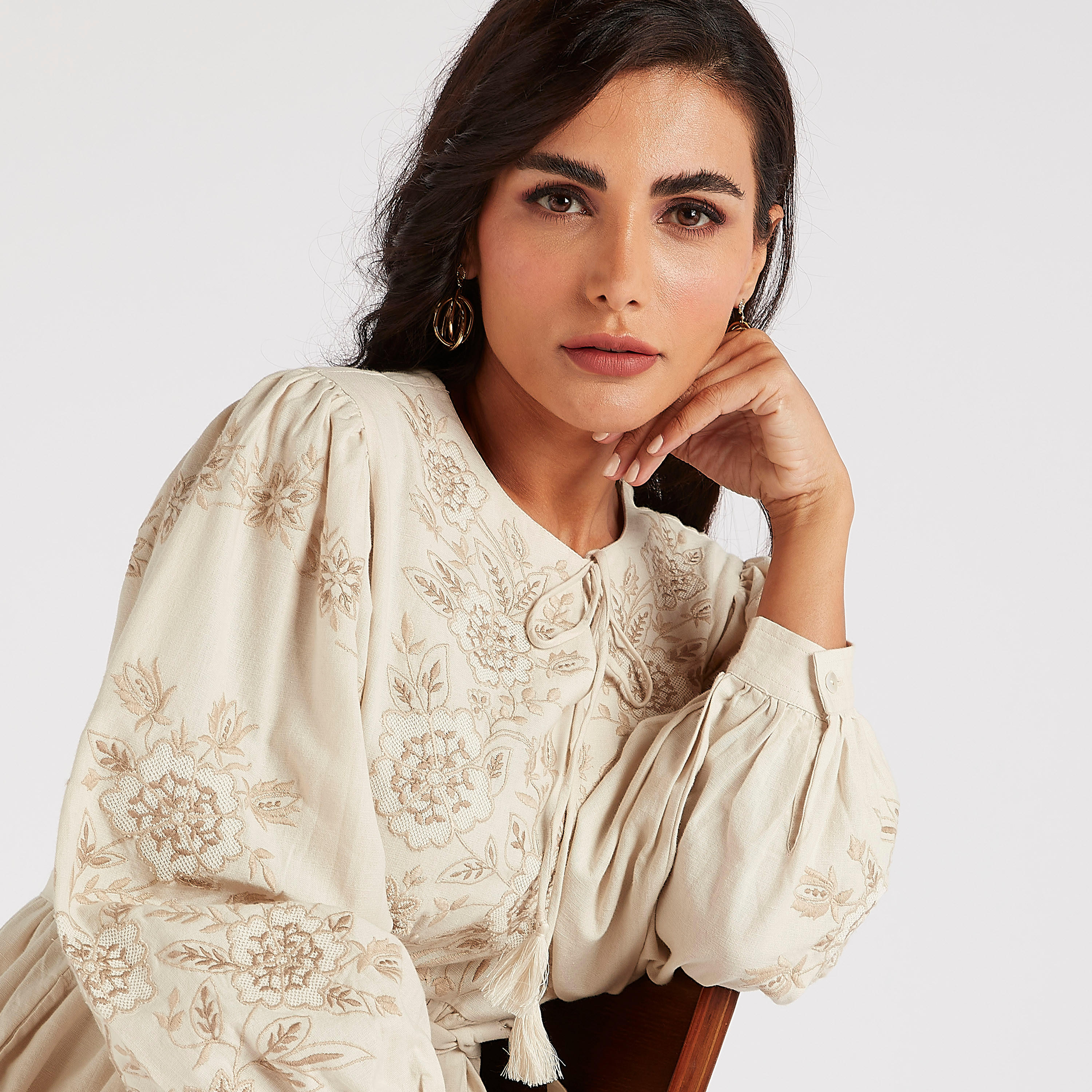 فستان ميدي إيه لاين بتطريز أزهار وحزام من آيكونيك-women-clothing-dresses-image-3