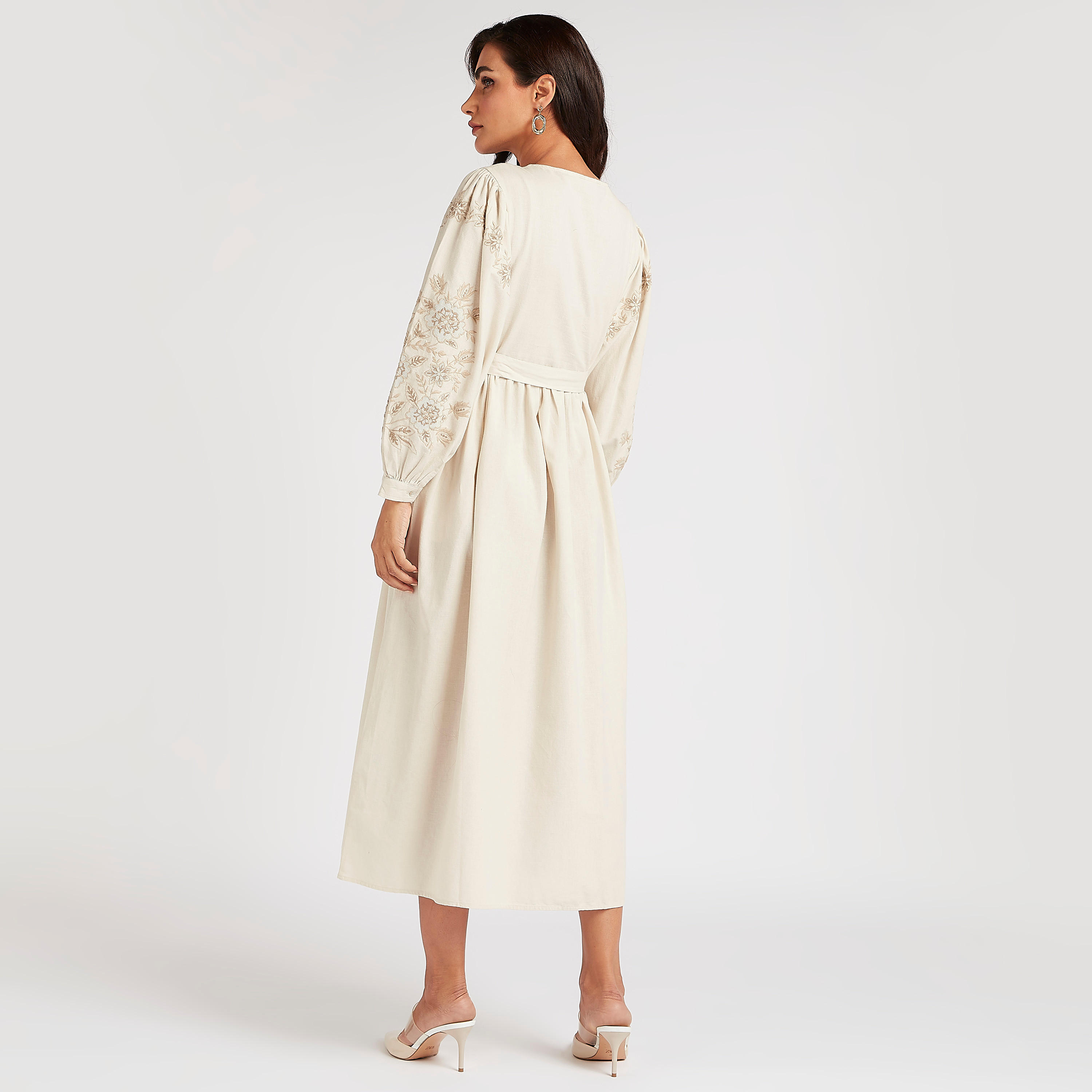 فستان ميدي إيه لاين بتطريز أزهار وحزام من آيكونيك-women-clothing-dresses-image-4