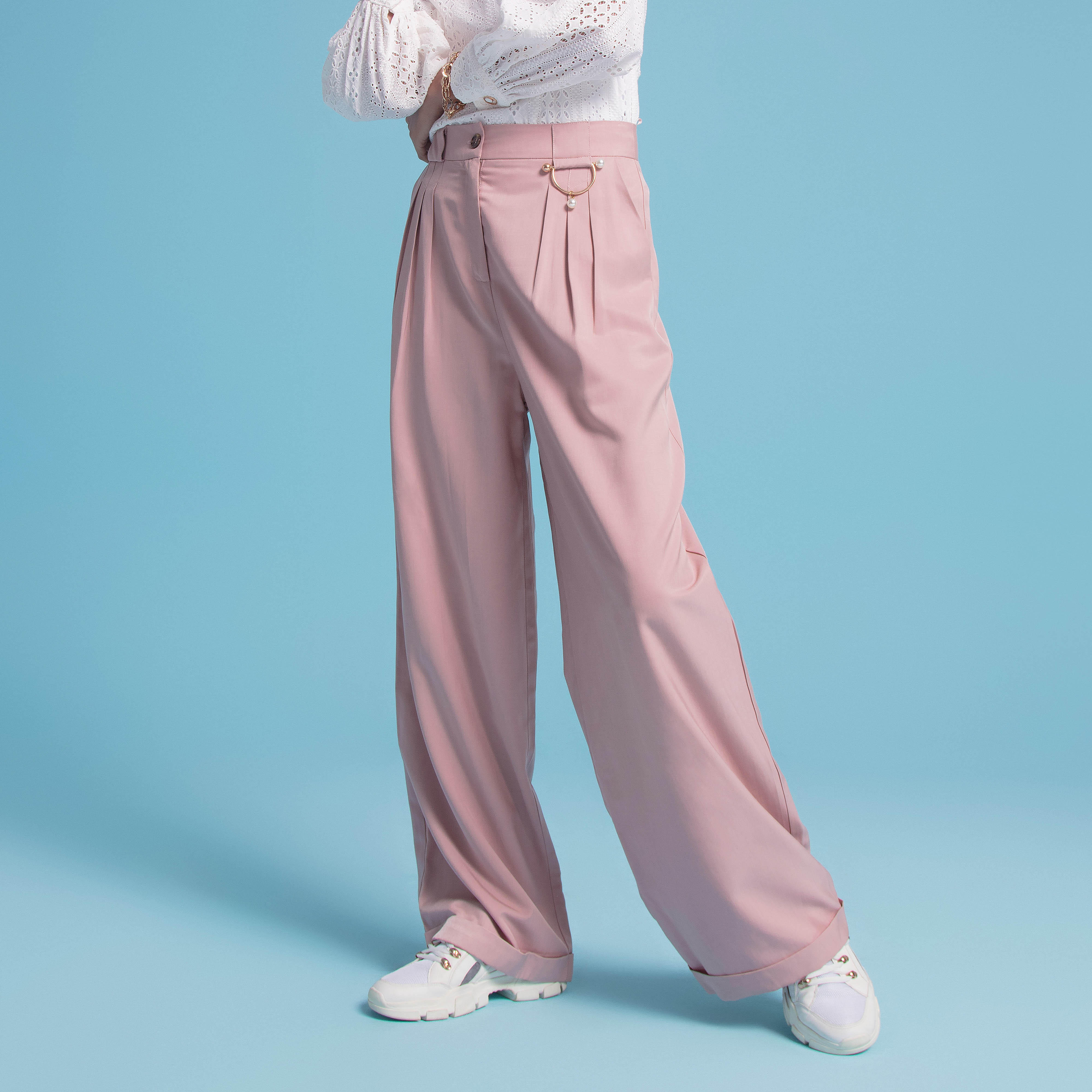 بنطلون سادة بخصر متوسط الارتفاع وزر إغلاق وزينة معدنيّة من آيكونيك-women-clothing-bottoms-trousers-image-1