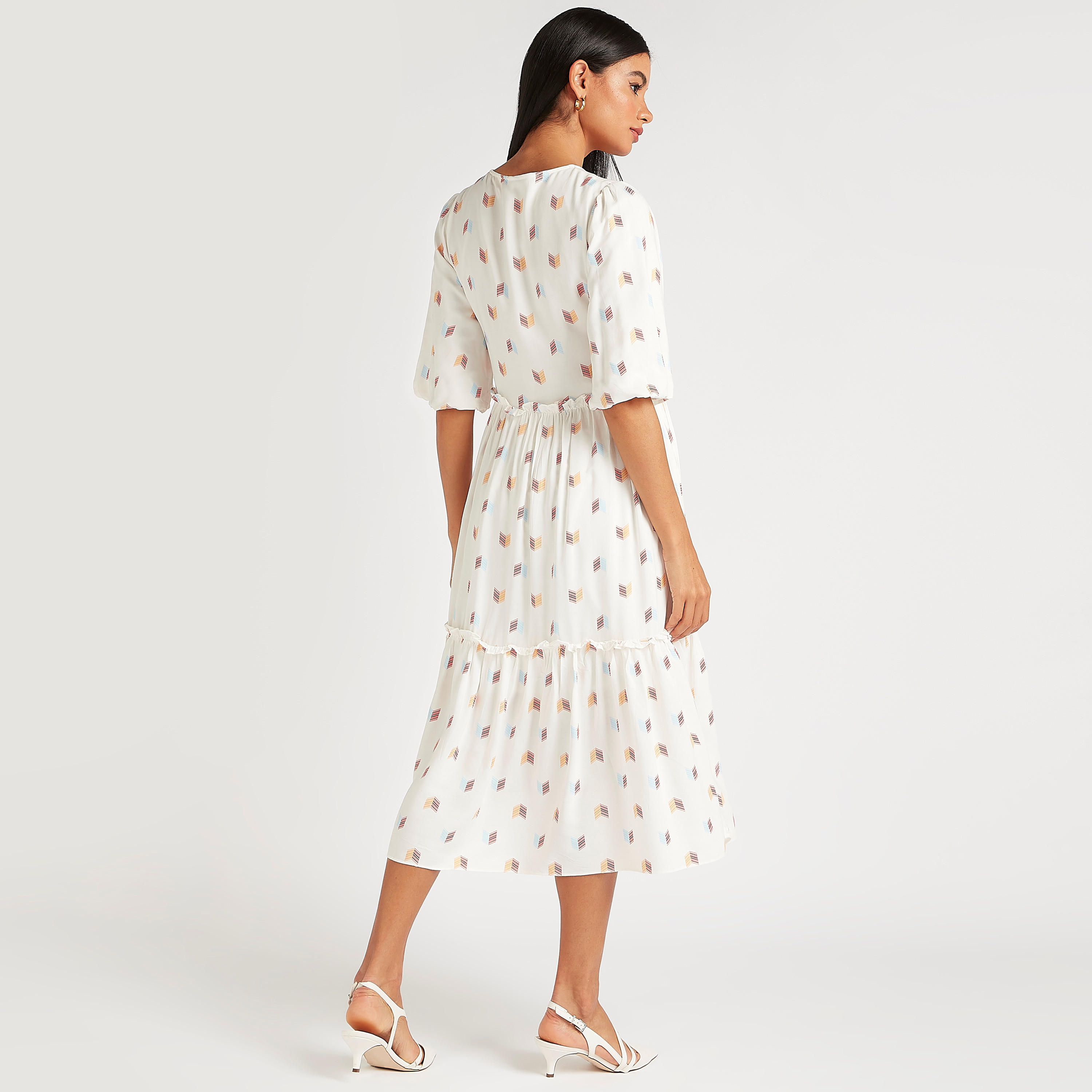 تونيك ميدي بطبقات متعدّدة وطبعات وربطة عنق وأكمام 3/4 من آيكونيك-women-clothing-shirtsandblouses-blouses-image-4