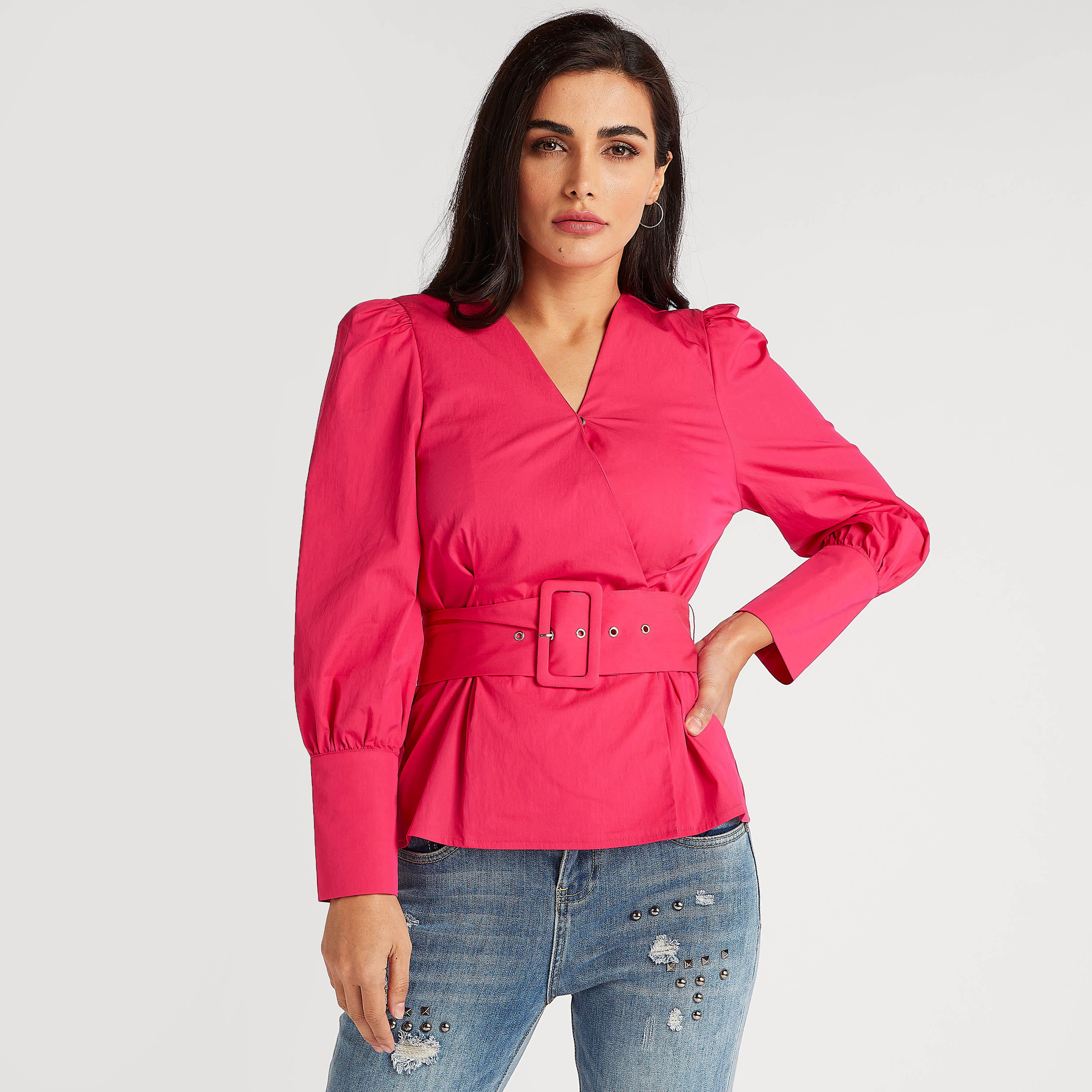 بلوزة بكشكشة من الخصر سادة بياقة V من آيكونيك-women-clothing-shirtsandblouses-blouses-image-7
