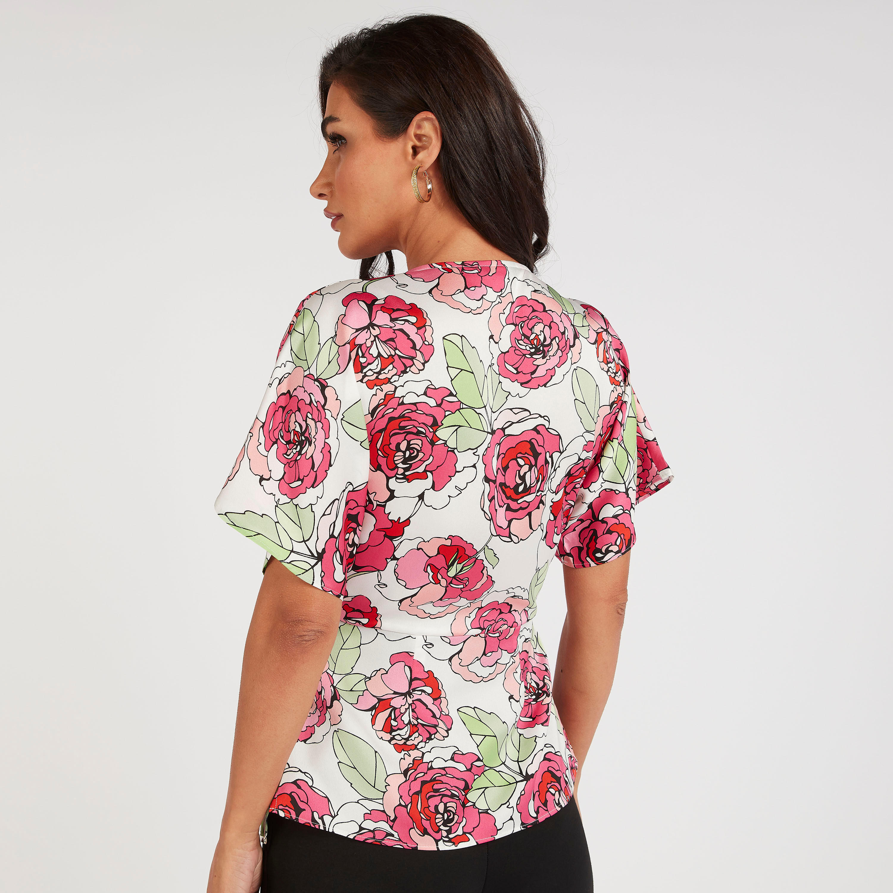 بلوزة بطبعات أزهار وحزام بكشكشة من الخصر وأكمام واسعة-women-clothing-shirtsandblouses-blouses-image-4
