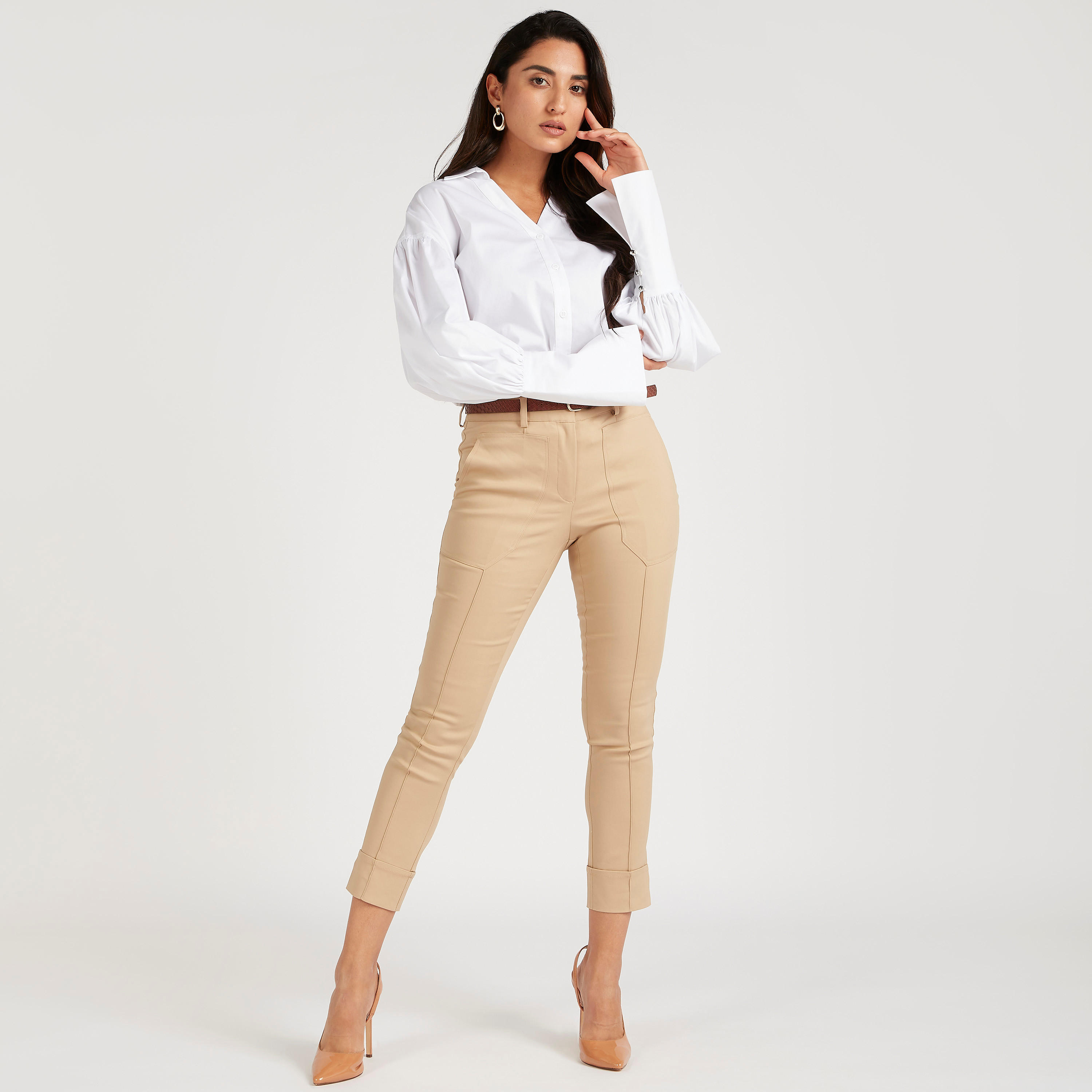 بنطلون بأشرطة وأطراف مطويّة وجيوب من آيكونيك-women-clothing-bottoms-trousers-image-2