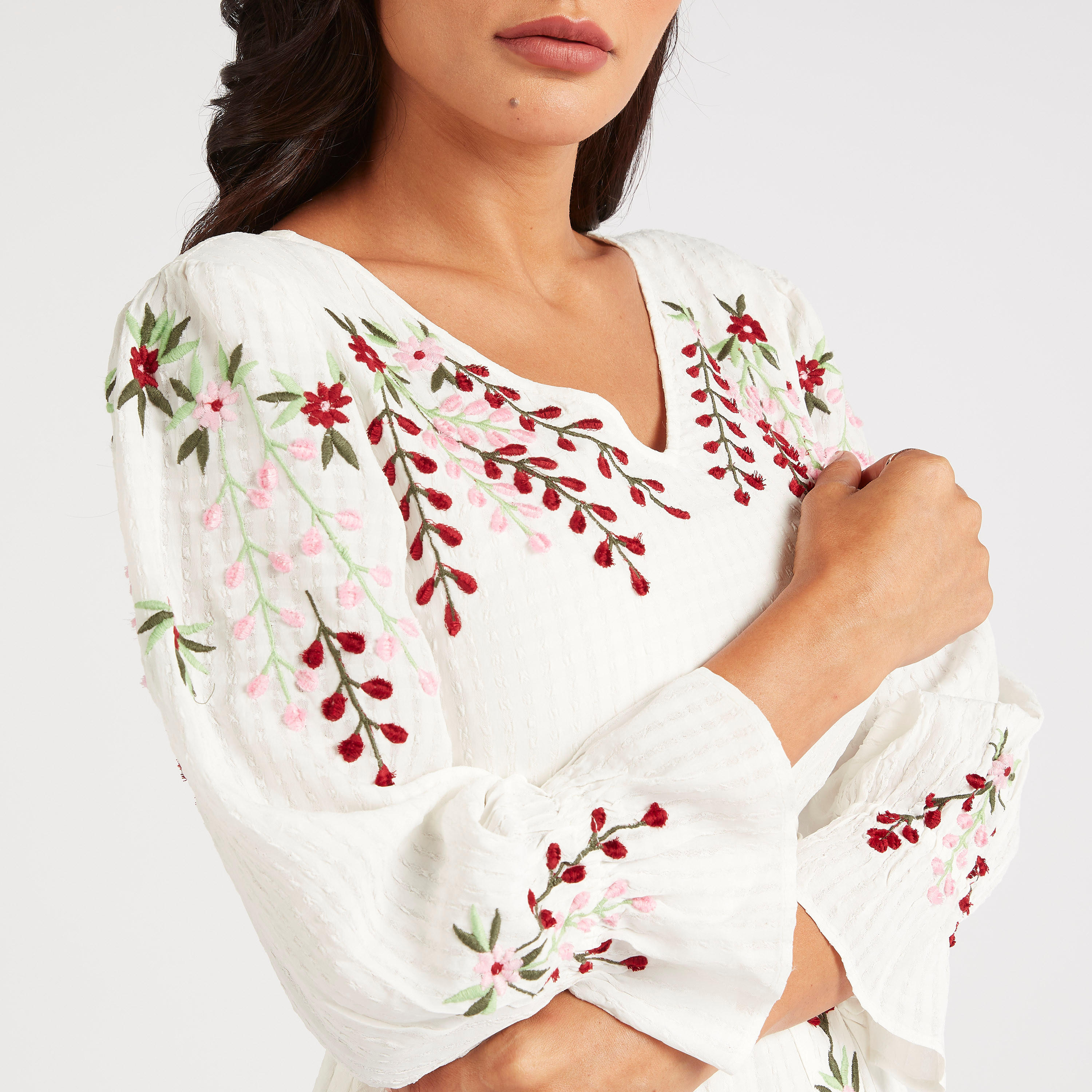 فستان طويل مطرّز إيه لاين بياقة V وحزام-women-clothing-dresses-image-3