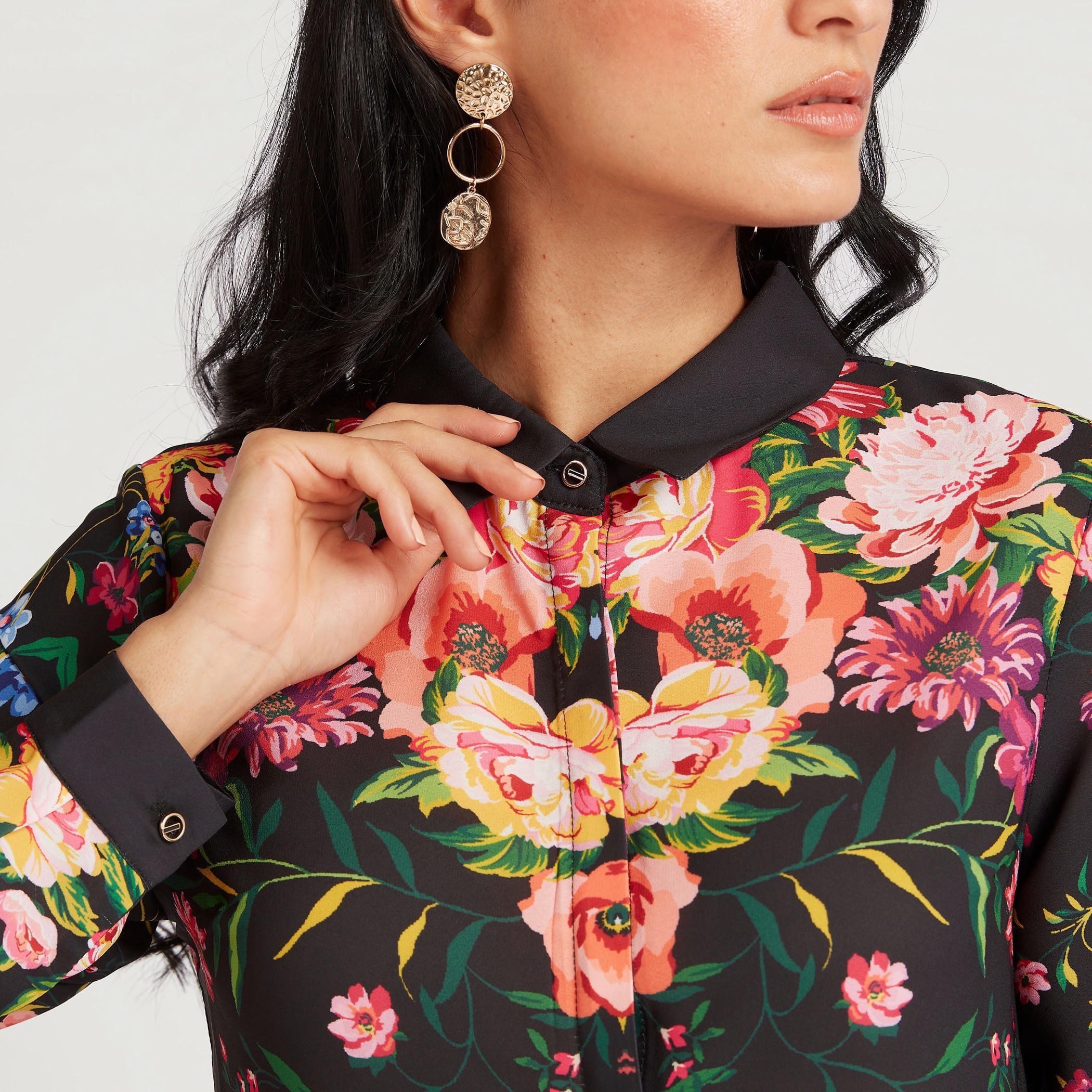 قميص بأكمام طويلة وطبعات زهرية من آيكونيك-women-clothing-shirtsandblouses-shirts-image-3