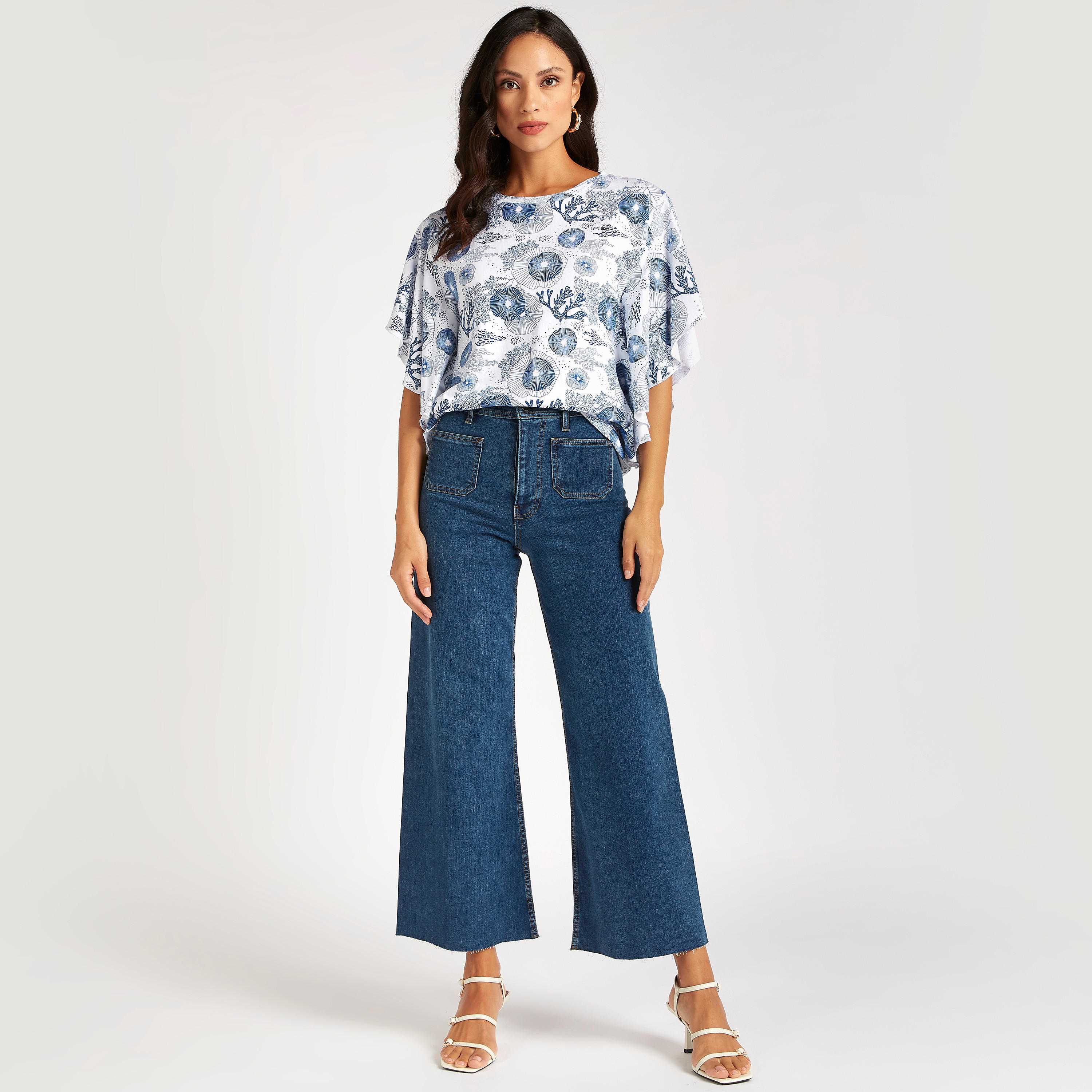 بلوزة بياقة ضيّقة وأكمام واسعة وطبعات مارين من آيكونيك-women-clothing-shirtsandblouses-blouses-image-2