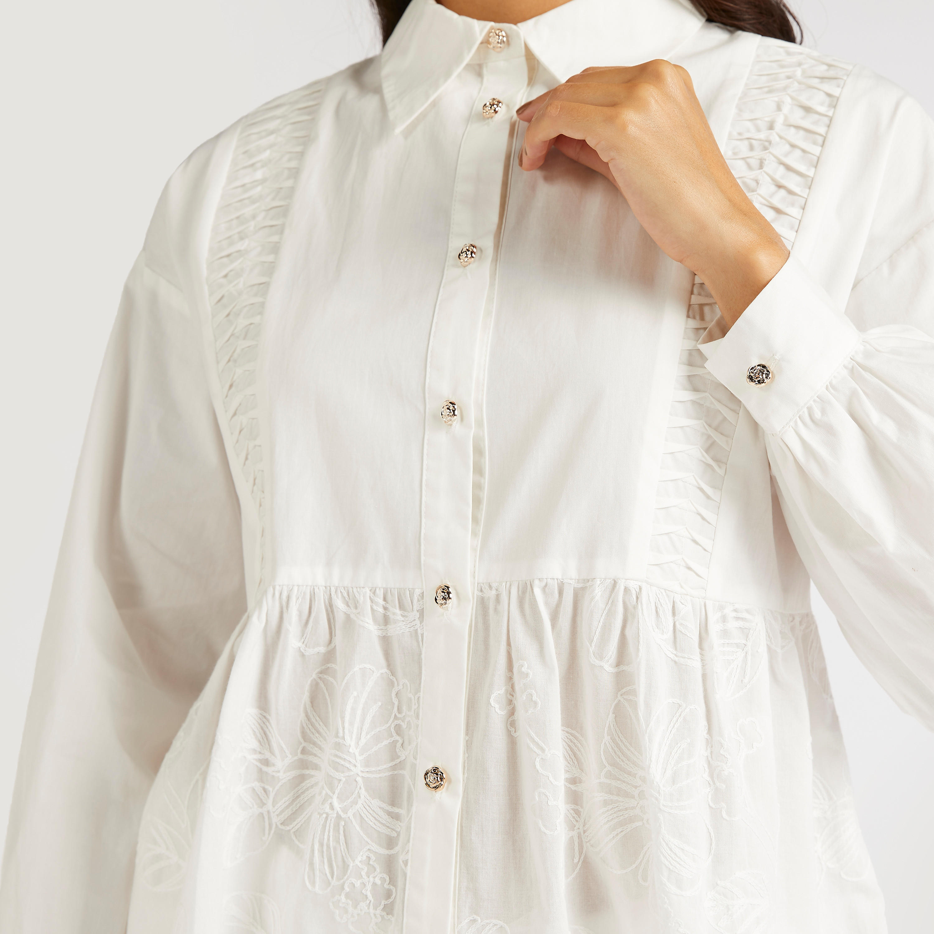 قميص مطرّز بأكمام طويلة من آيكونيك-women-clothing-shirtsandblouses-shirts-image-2