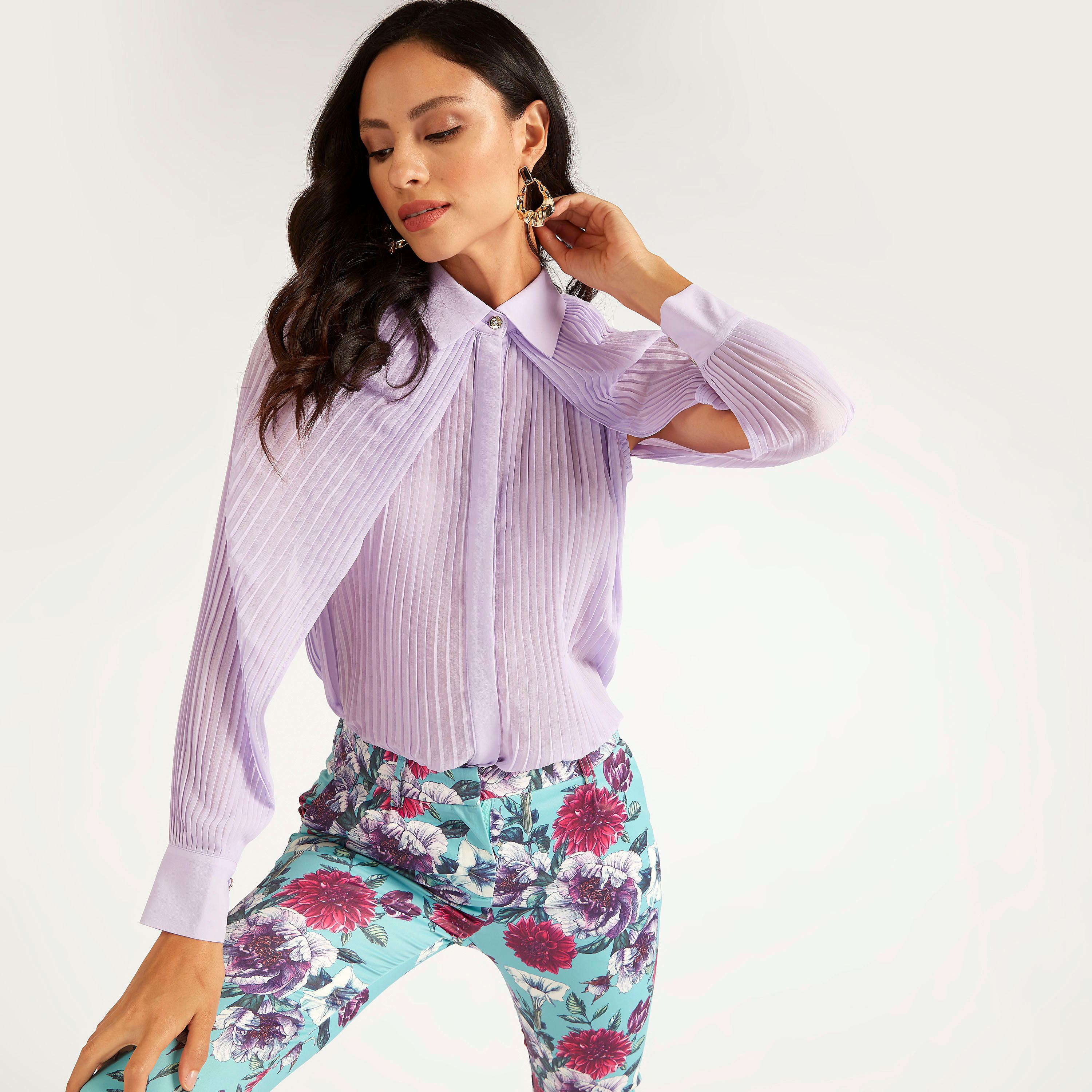 قميص بكُسرات وأكمام طويلة من آيكونيك-women-clothing-shirtsandblouses-shirts-image-1