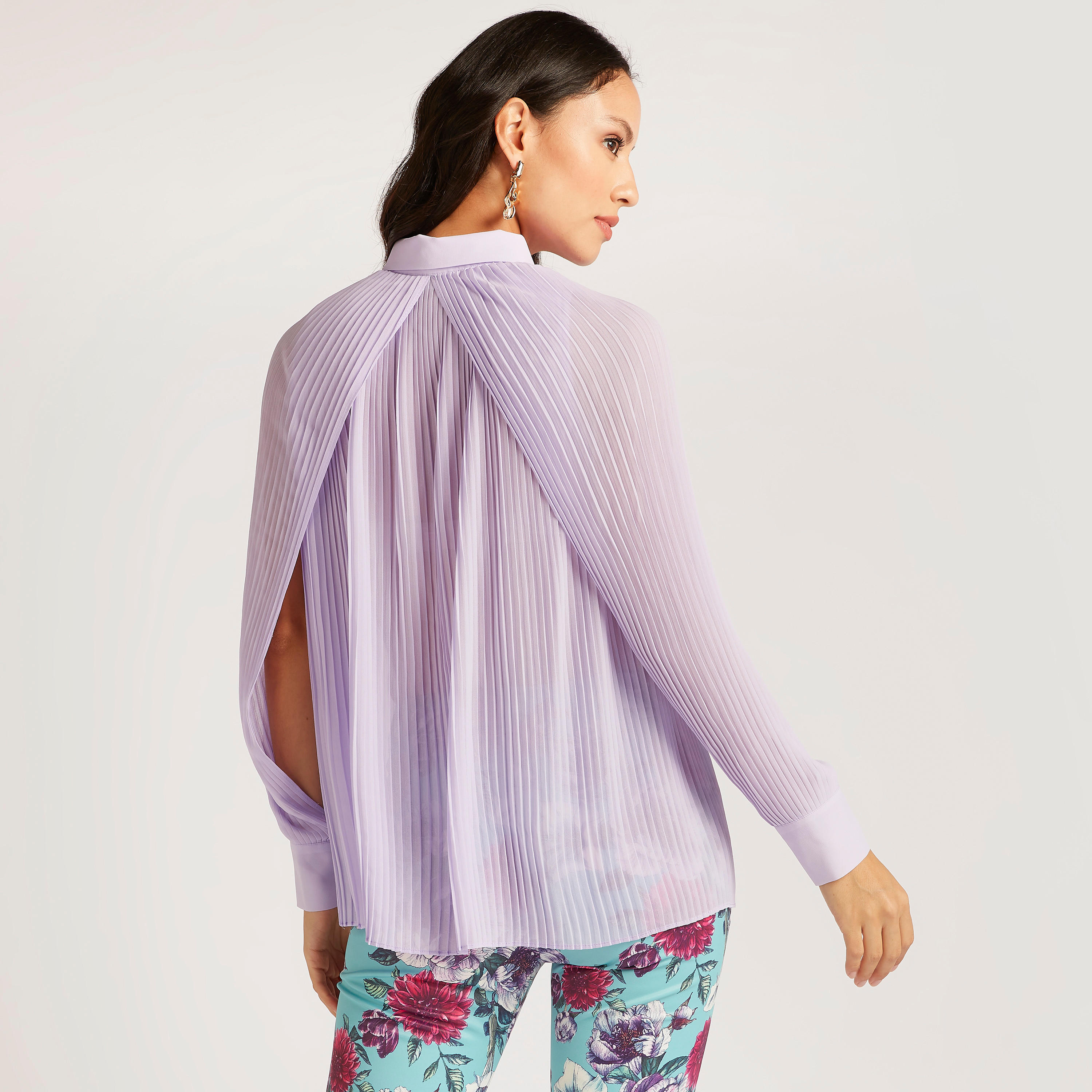 قميص بكُسرات وأكمام طويلة من آيكونيك-women-clothing-shirtsandblouses-shirts-image-4