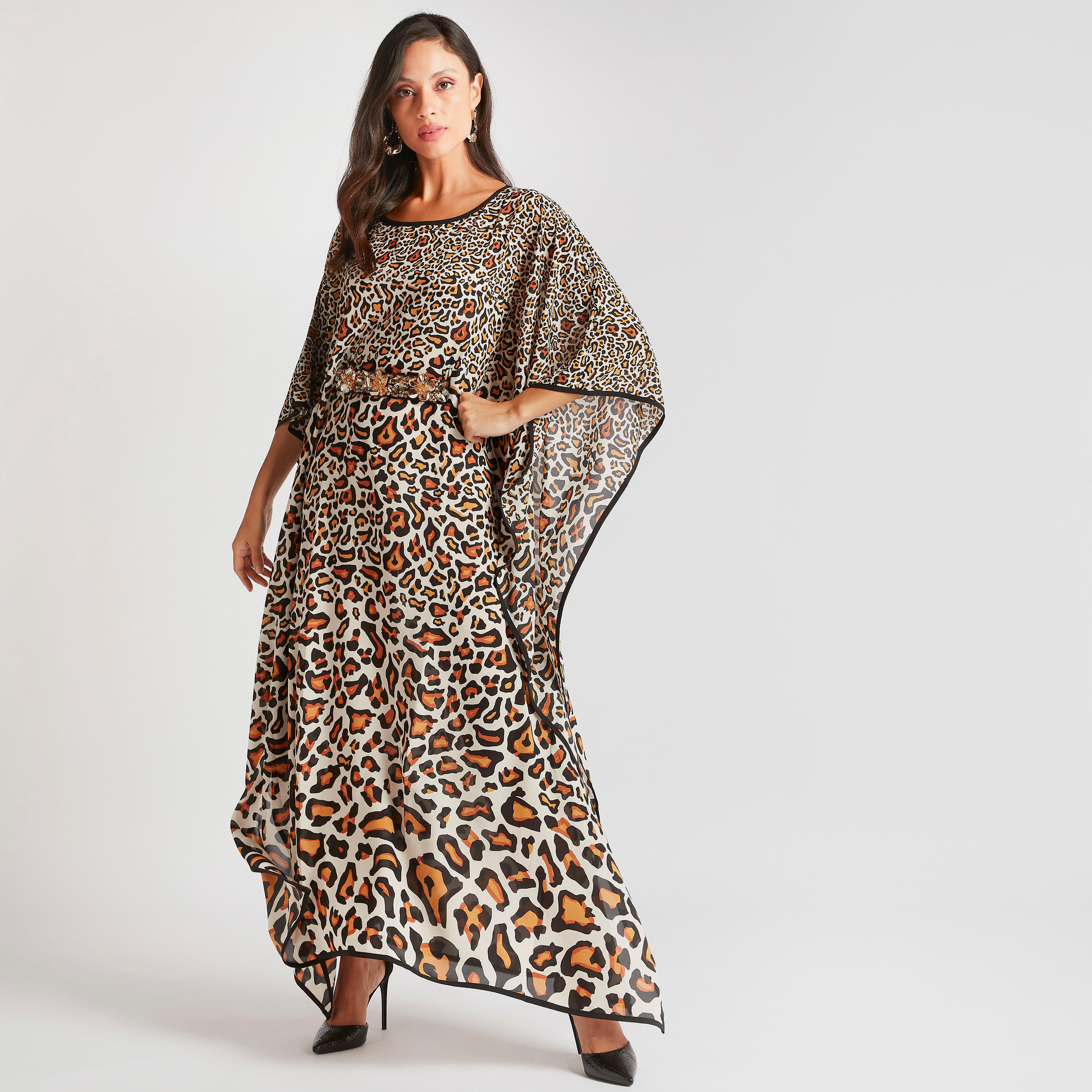 فستان طويل بياقة مستديرة وأكمام قفطان وطبعات حيوانات من آيكونيك-women-clothing-dresses-image-2
