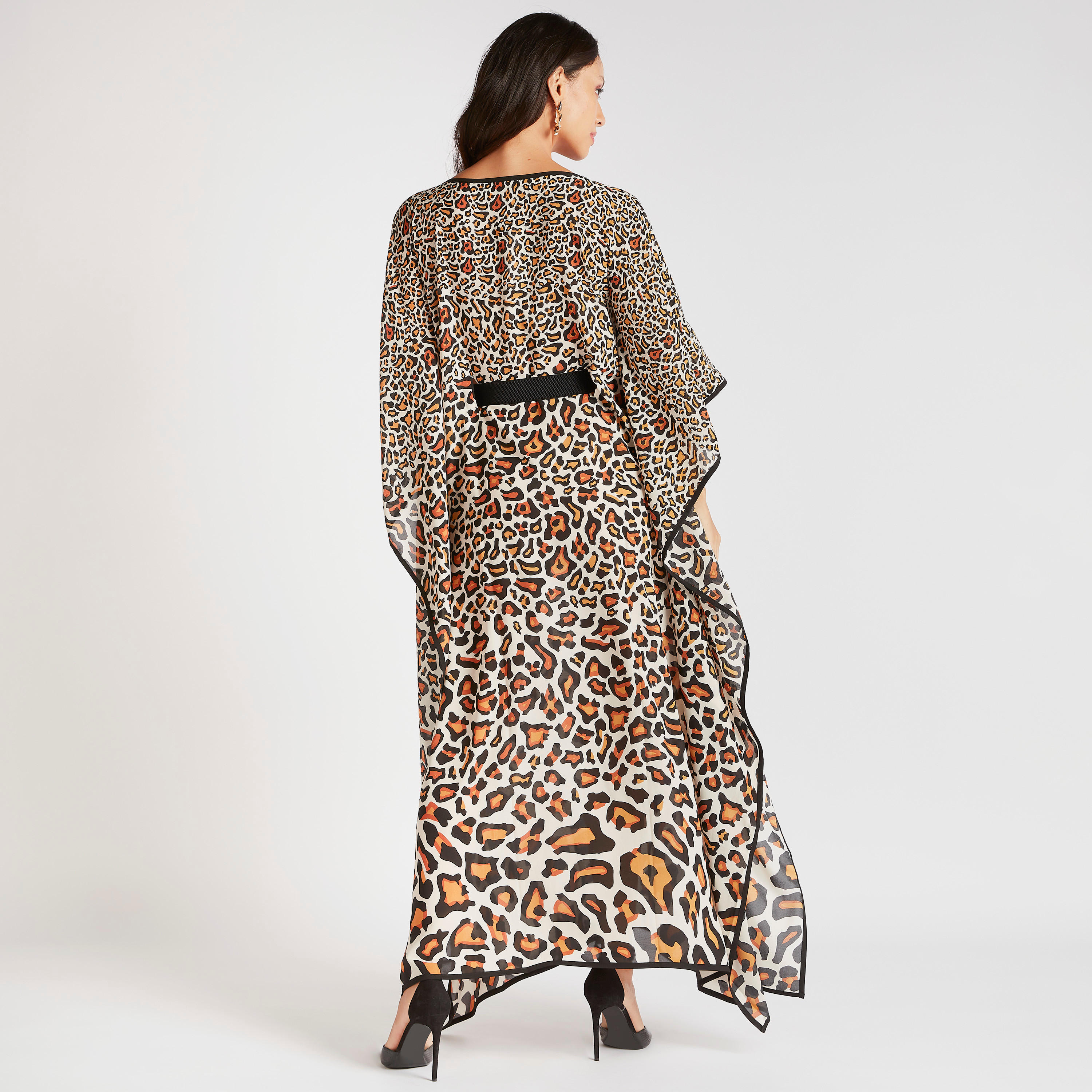 فستان طويل بياقة مستديرة وأكمام قفطان وطبعات حيوانات من آيكونيك-women-clothing-dresses-image-4