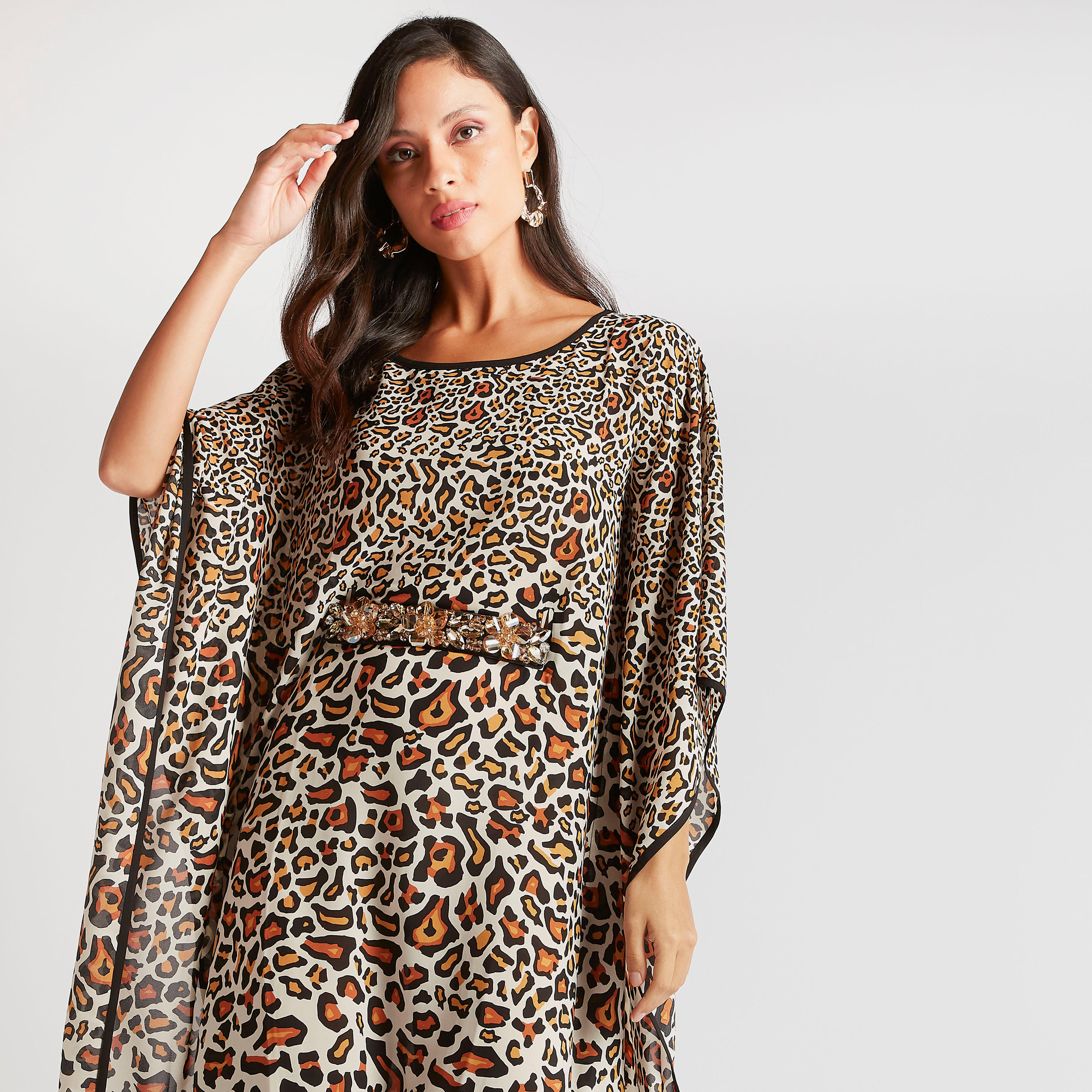 فستان طويل بياقة مستديرة وأكمام قفطان وطبعات حيوانات من آيكونيك-women-clothing-dresses-image-5