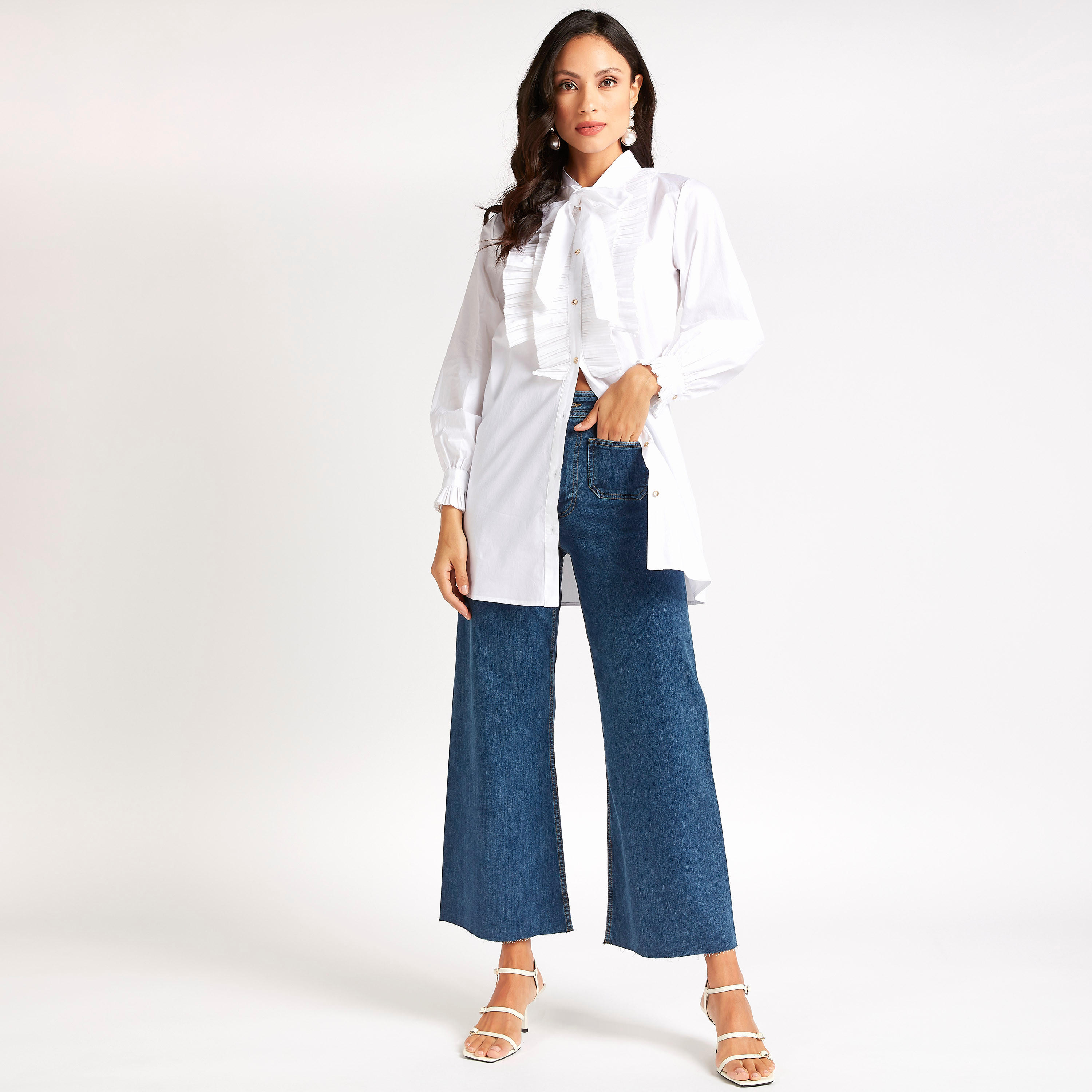 قميص سادة بكُسرات وربطة عنق من آيكونيك-women-clothing-shirtsandblouses-shirts-image-2
