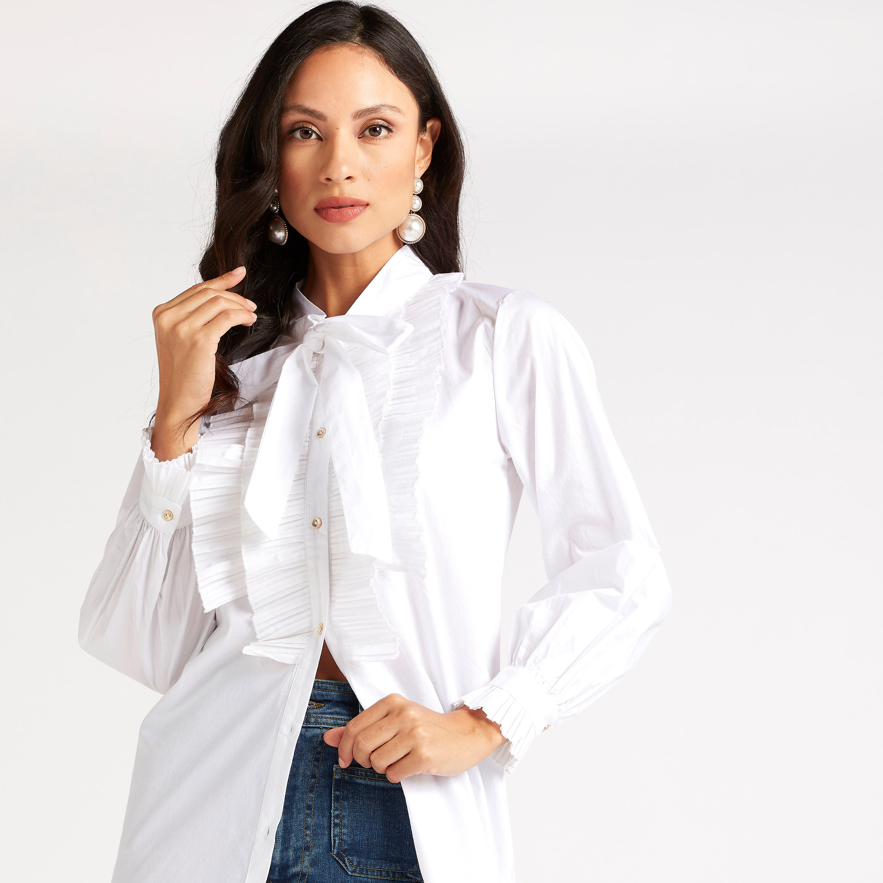 قميص سادة بكُسرات وربطة عنق من آيكونيك-women-clothing-shirtsandblouses-shirts-image-3