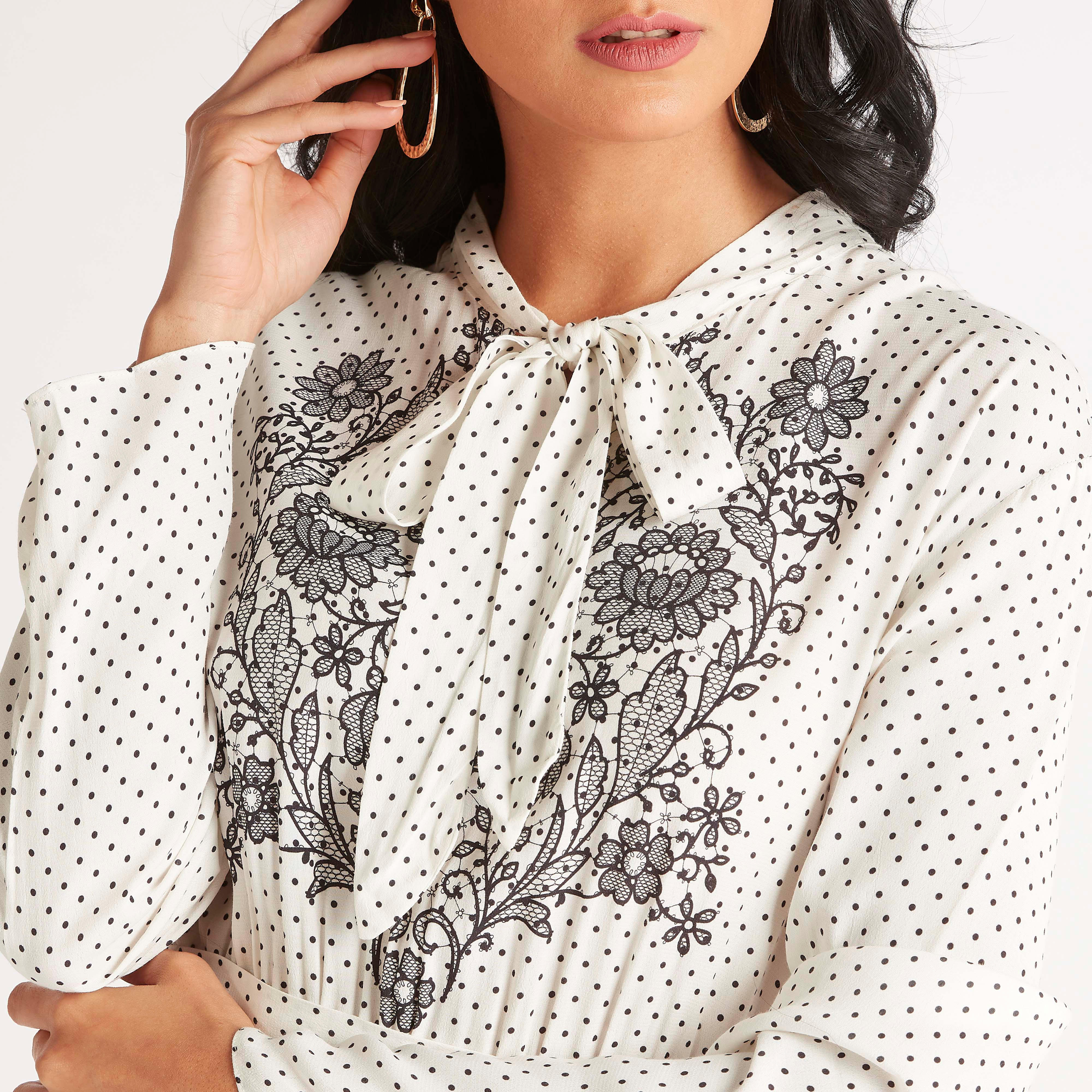 فستان طويل بتطريز زهري وطبعات من آيكونيك-women-clothing-dresses-image-6