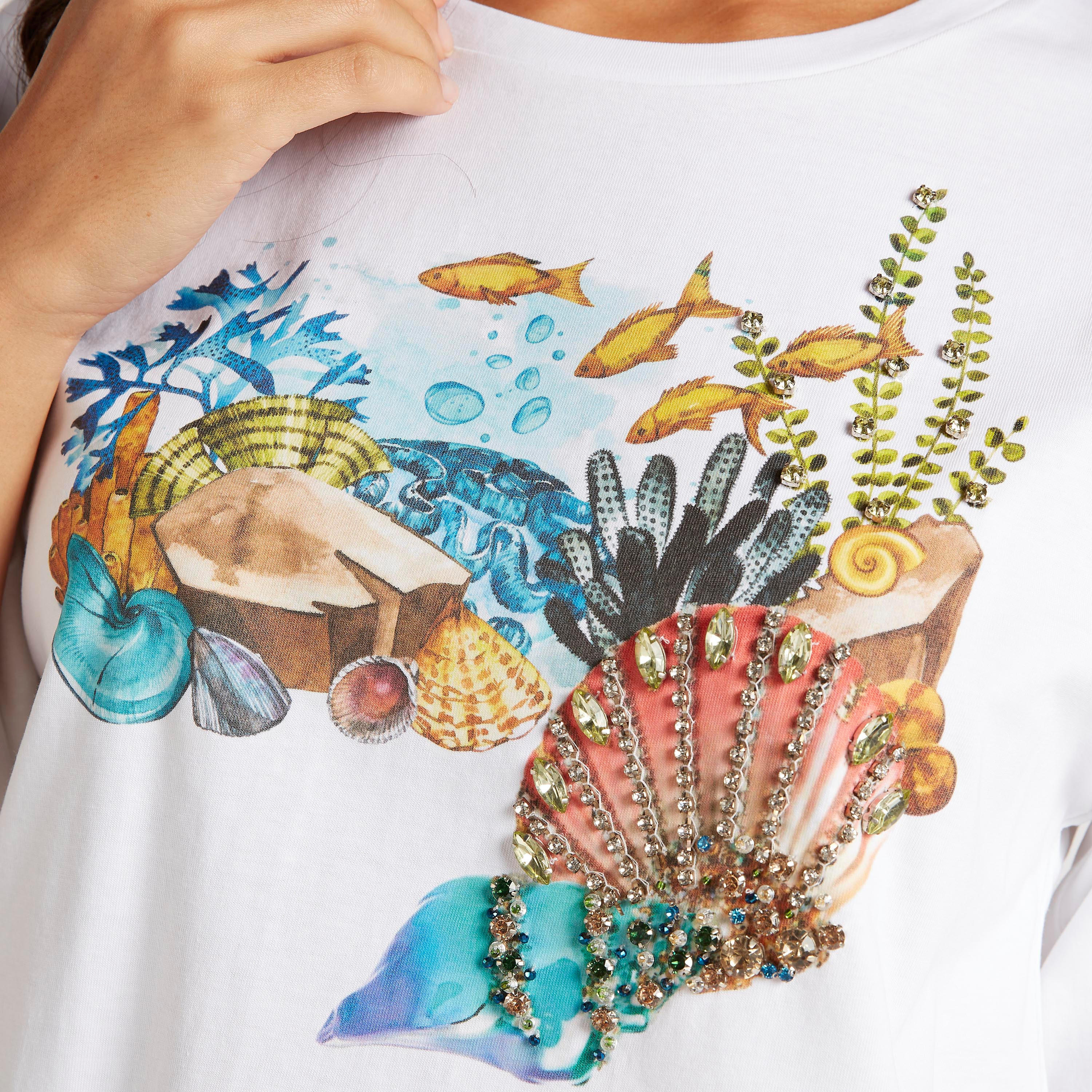تيشيرت بياقة مستديرة وأكمام قصيرة وطبعات من آيكونيك-women-clothing-tshirts-image-3