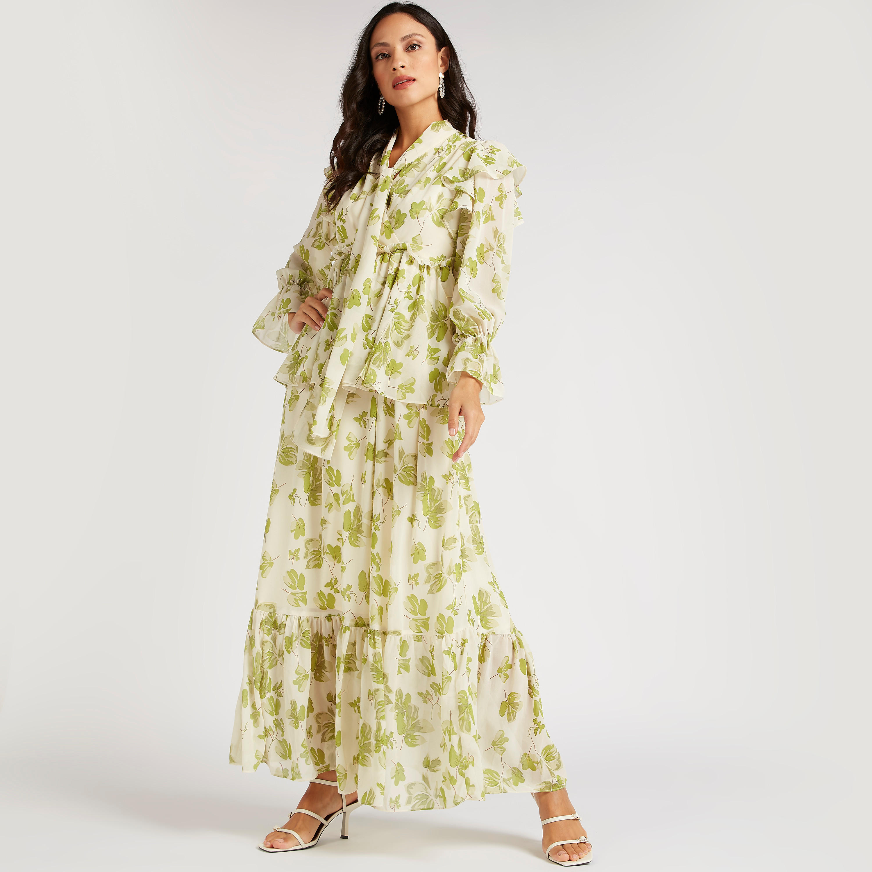فستان طويل بطبعات ورق شجر وربطة عنق من آيكونيك-women-clothing-dresses-image-2