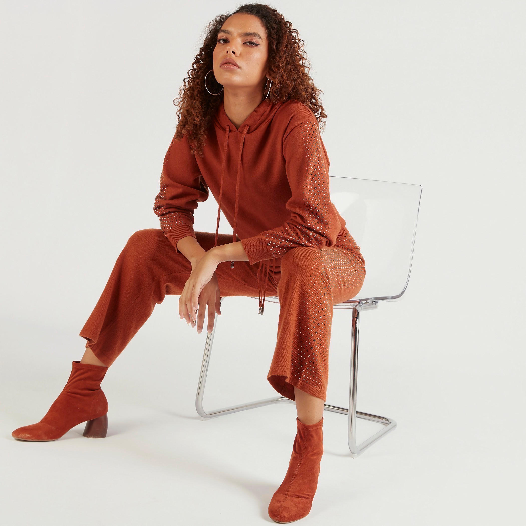 سويت شيرت سادة بقبعة وأكمام طويلة من آيكونك-women-winterwear-hoodiesandsweatshirts-hoodies-image-7