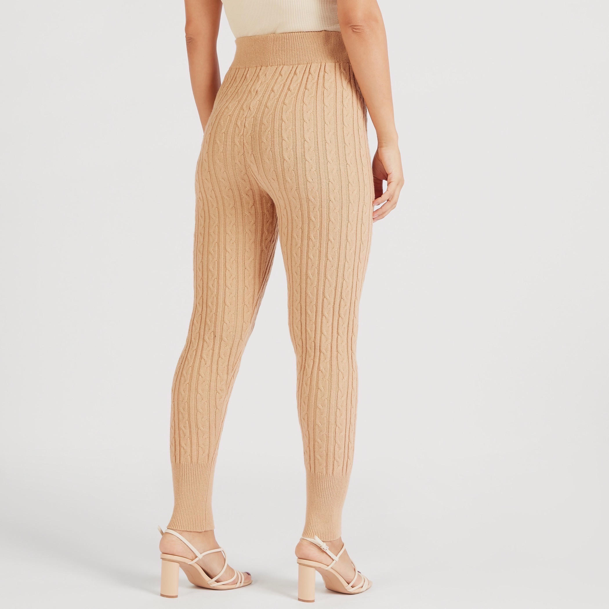 بنطلون رياضي بقصّة سليم بارز الملمس ورباط إغلاق من آيكونيك-women-clothing-bottoms-joggers-image-4