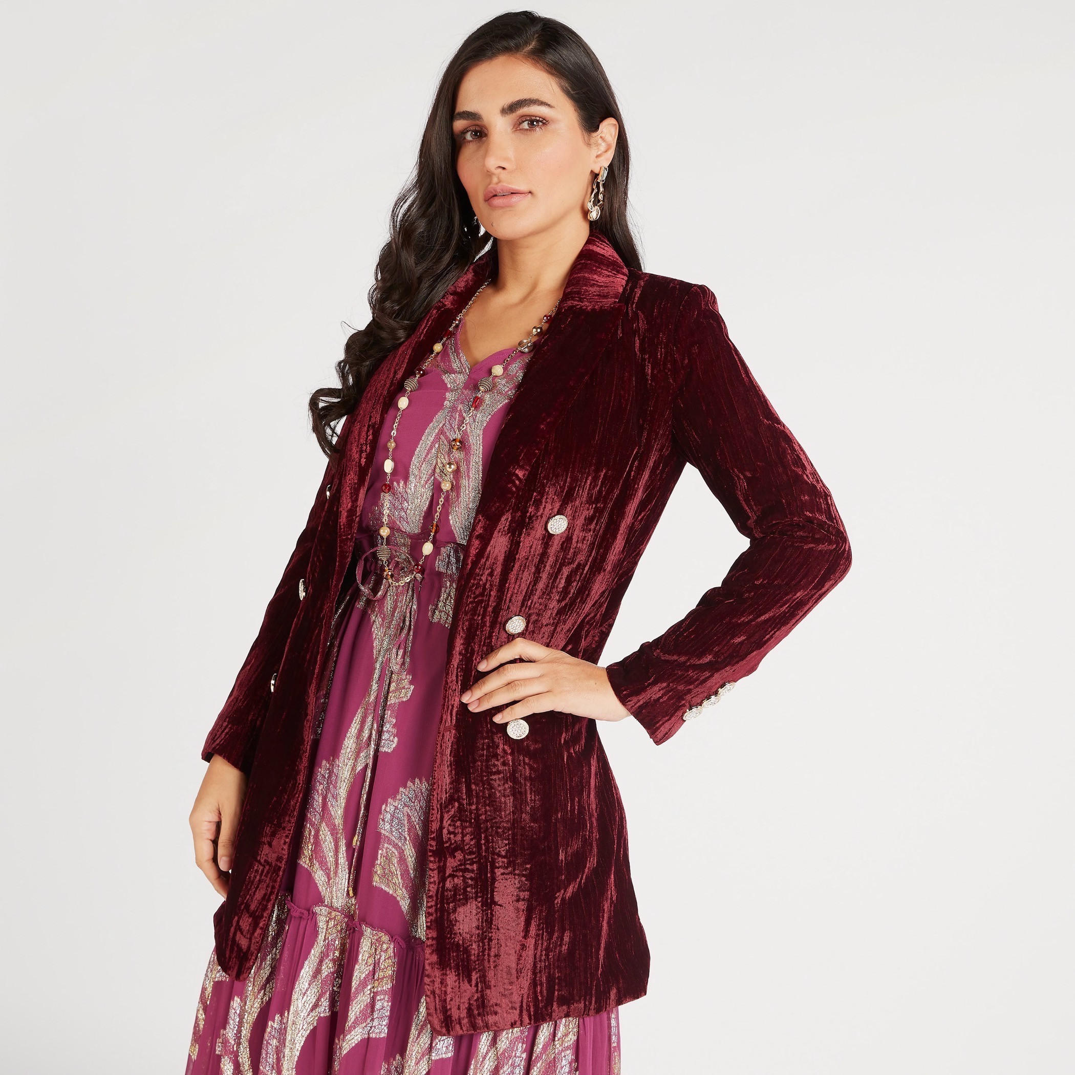 جاكيت طويل بارز الملمس بأكمام طويلة من آيكونيك-women-winterwear-coatsandjackets-jackets-image-3
