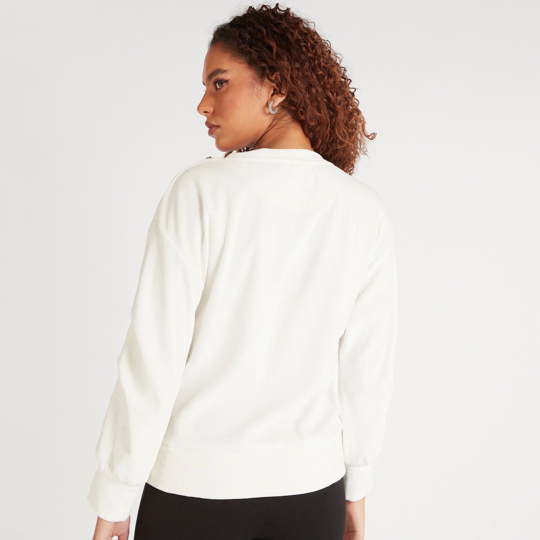 Iconic Embellished Round Neck Sweatshirt with Long Sleeves-women-winterwear-hoodiesandsweatshirts-sweatshirts-image-4
