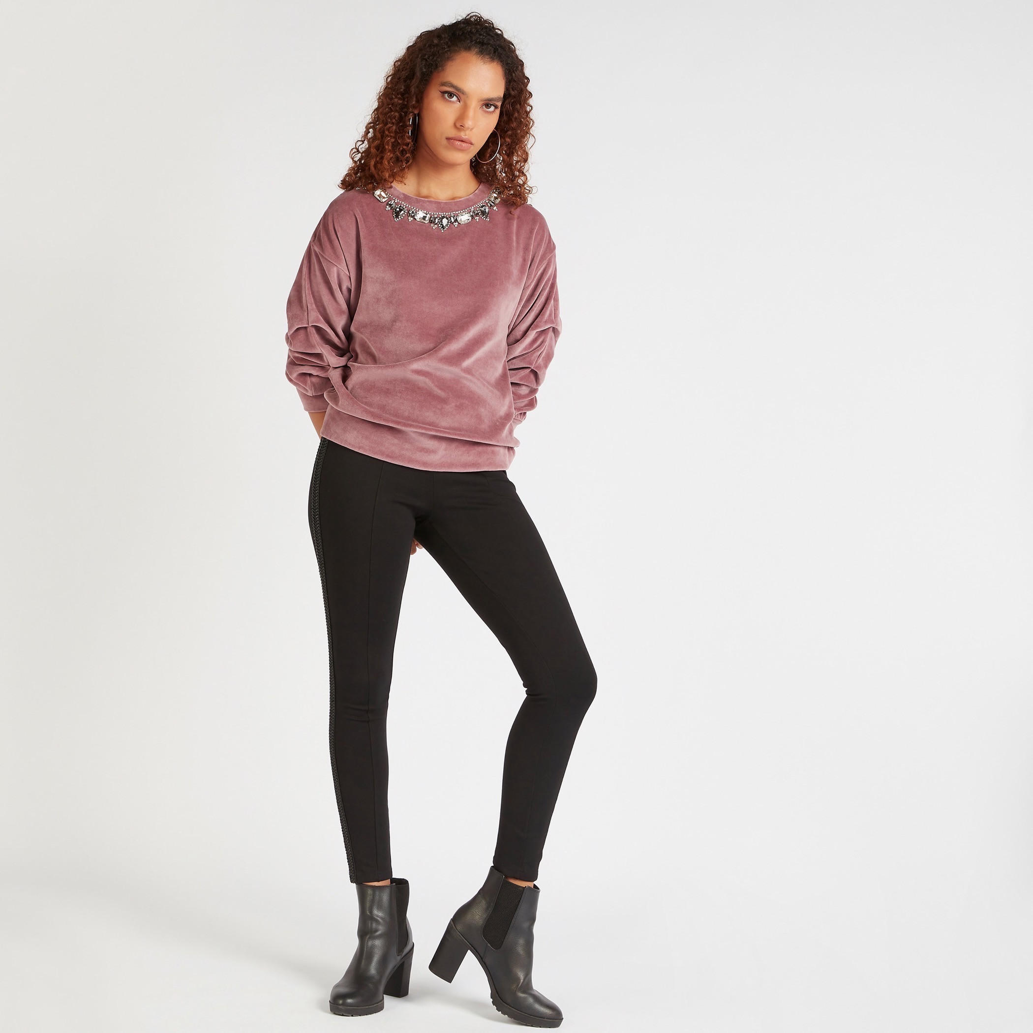 Iconic Embellished Sweatshirt with Crew Neck and Long Sleeves-women-winterwear-hoodiesandsweatshirts-sweatshirts-image-2