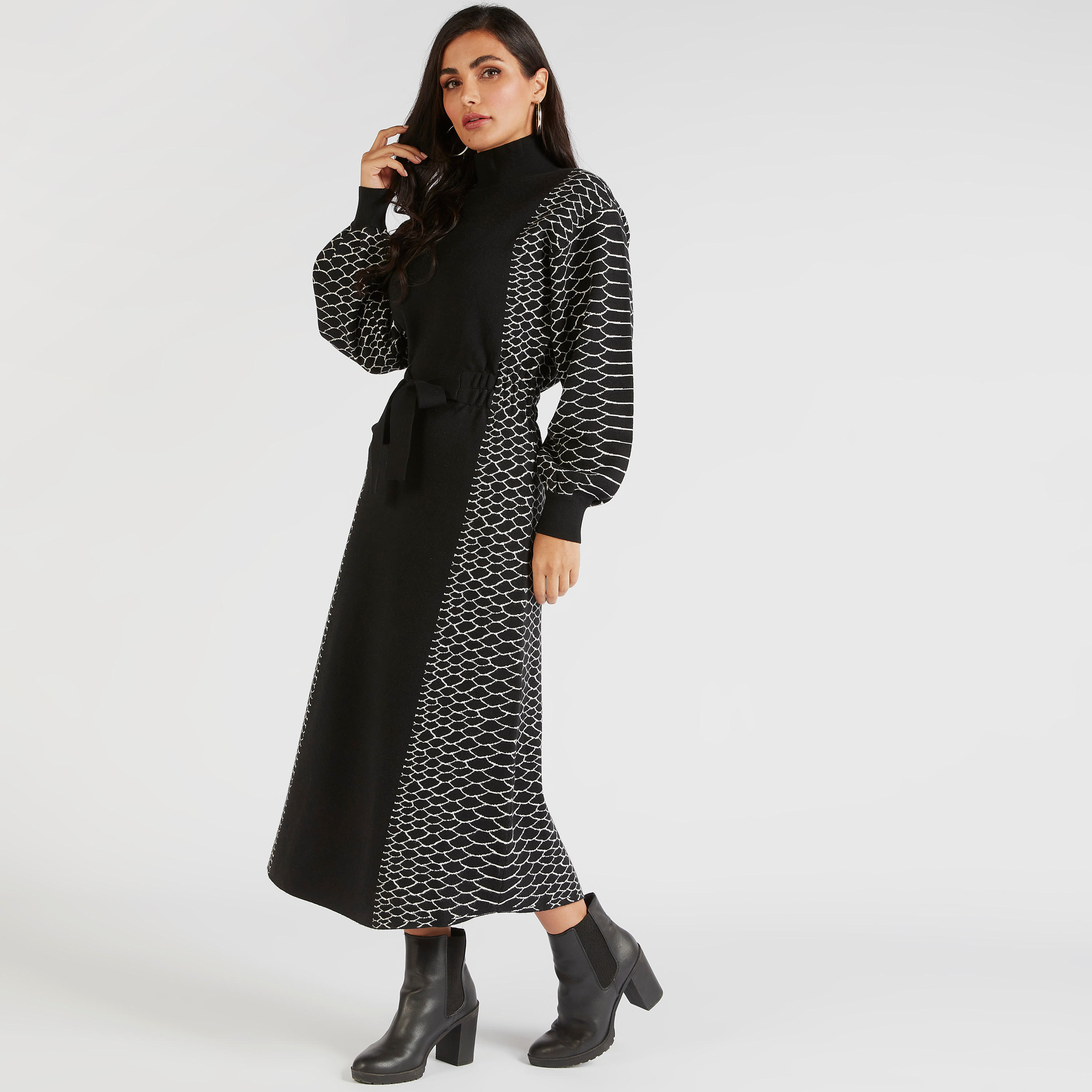 فستان إيه لاين بارز الملمس طويل بأكمام طويلة وأربطة على الخصر من آيكونيك-women-clothing-dresses-image-1
