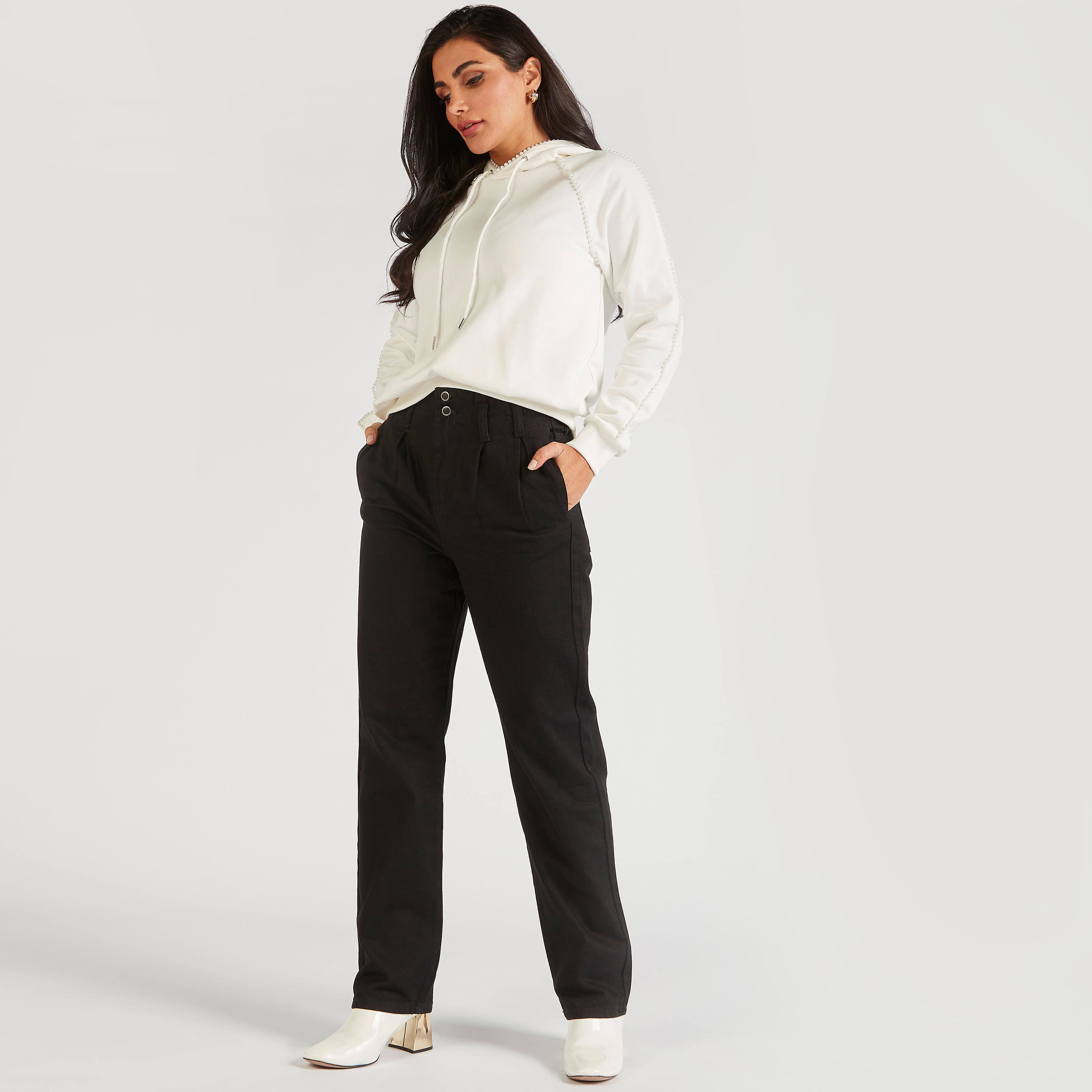 سويت شيرت بقبّعة وأكمام طويلة وتفاصيل لؤلؤ من آيكونيك-women-winterwear-hoodiesandsweatshirts-sweatshirts-image-2
